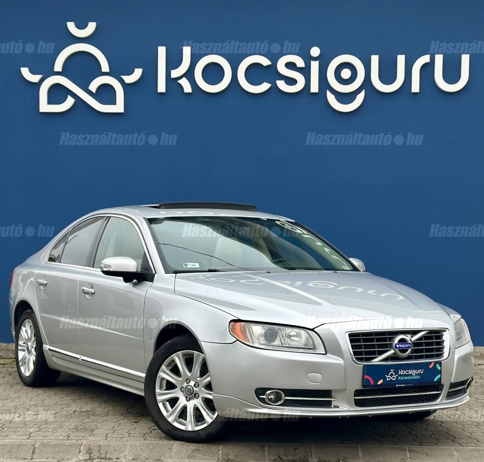 VOLVO S80 2011/12 - 1