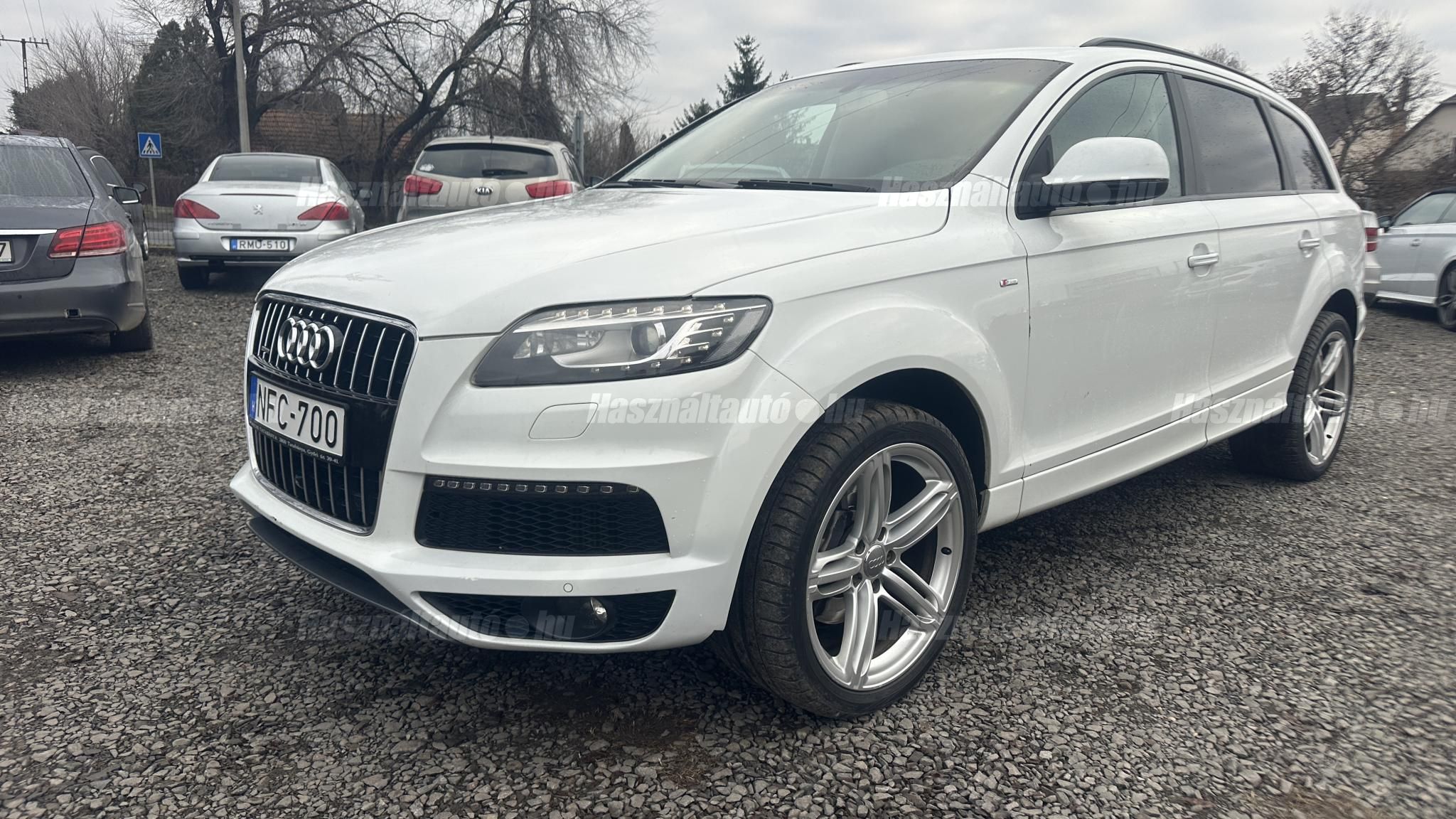 AUDI Q7 2013/12 - 1