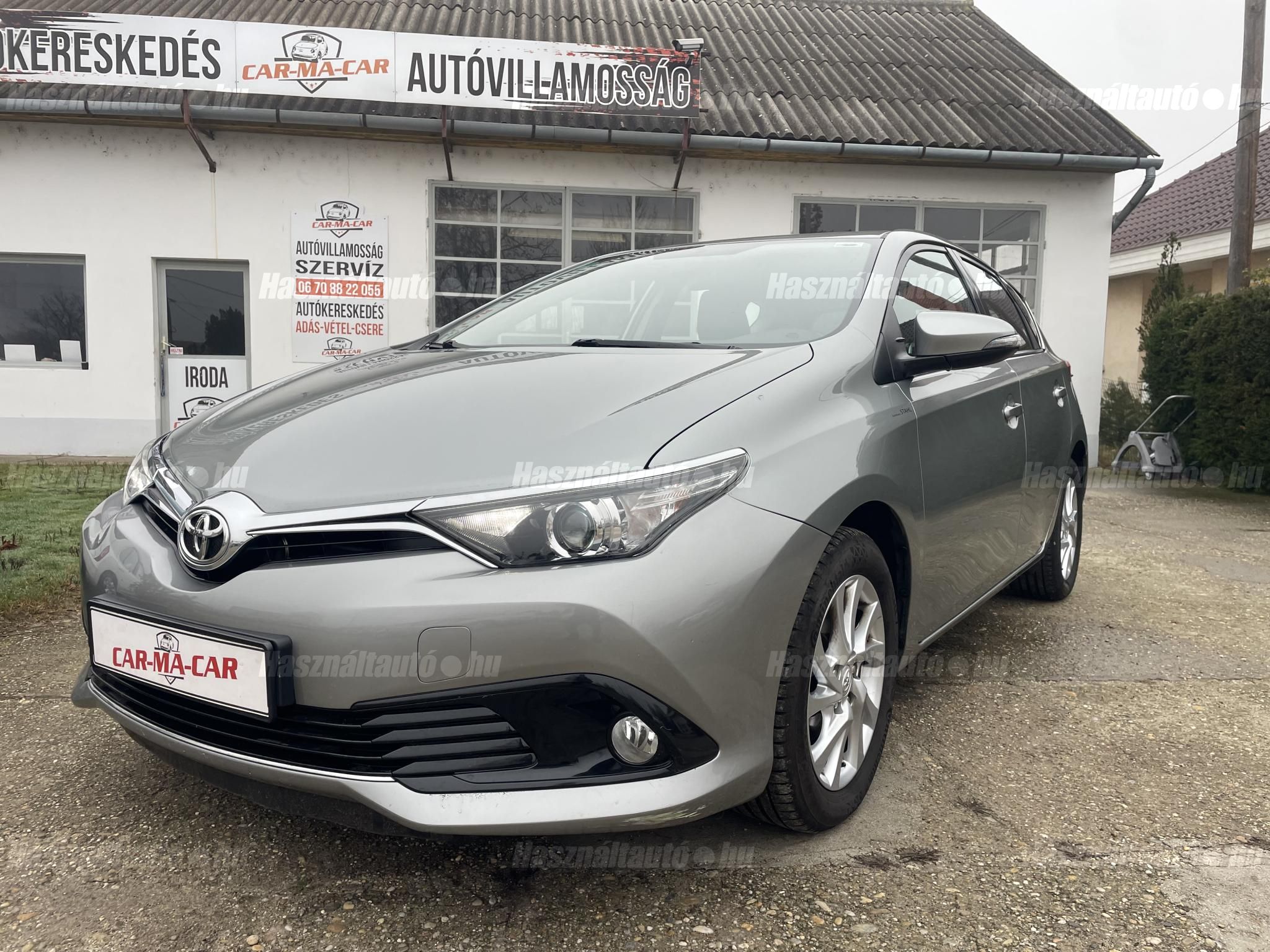 TOYOTA AURIS 2016/7 - 1