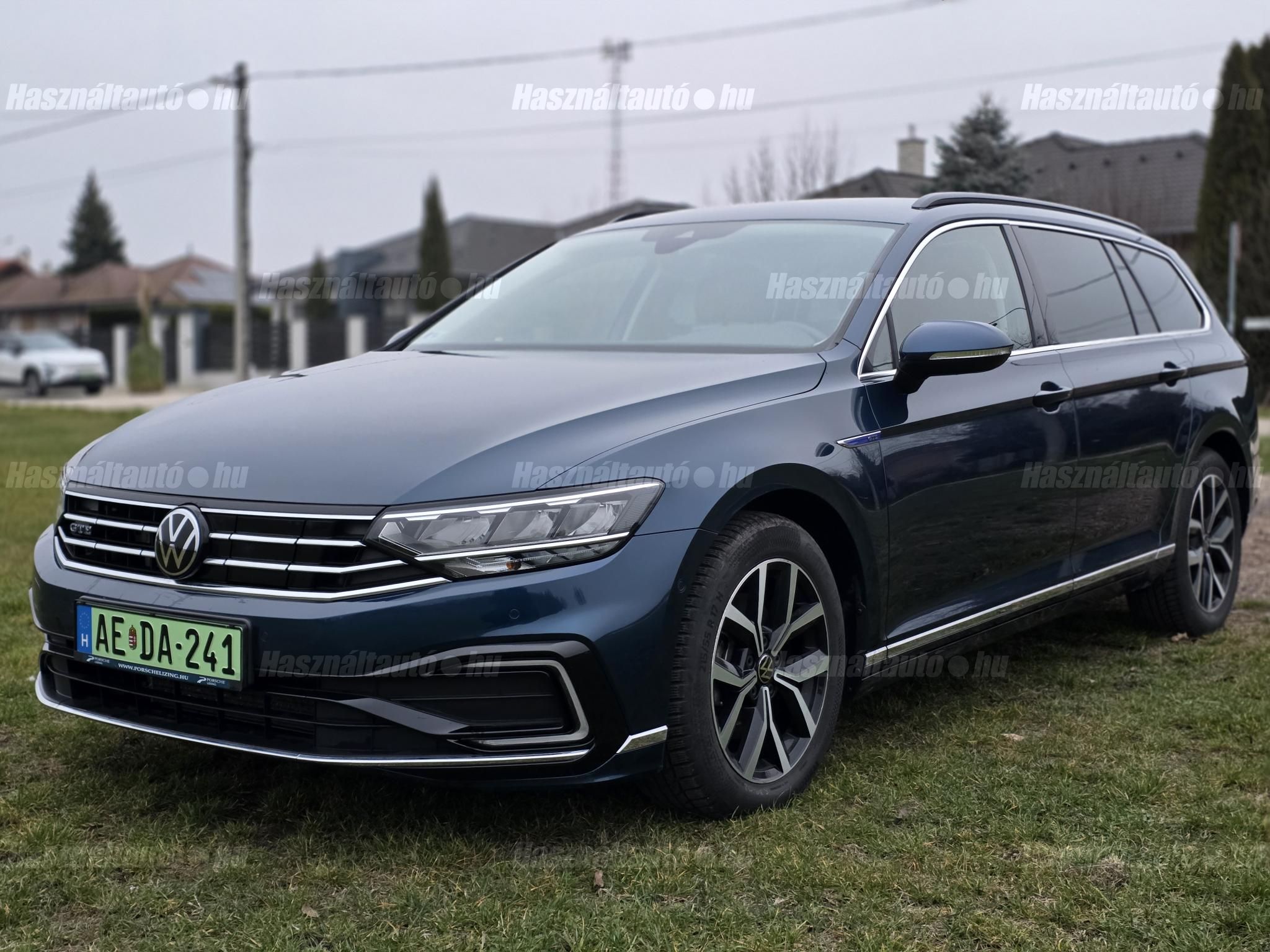 VOLKSWAGEN PASSAT 2023/5 - 1