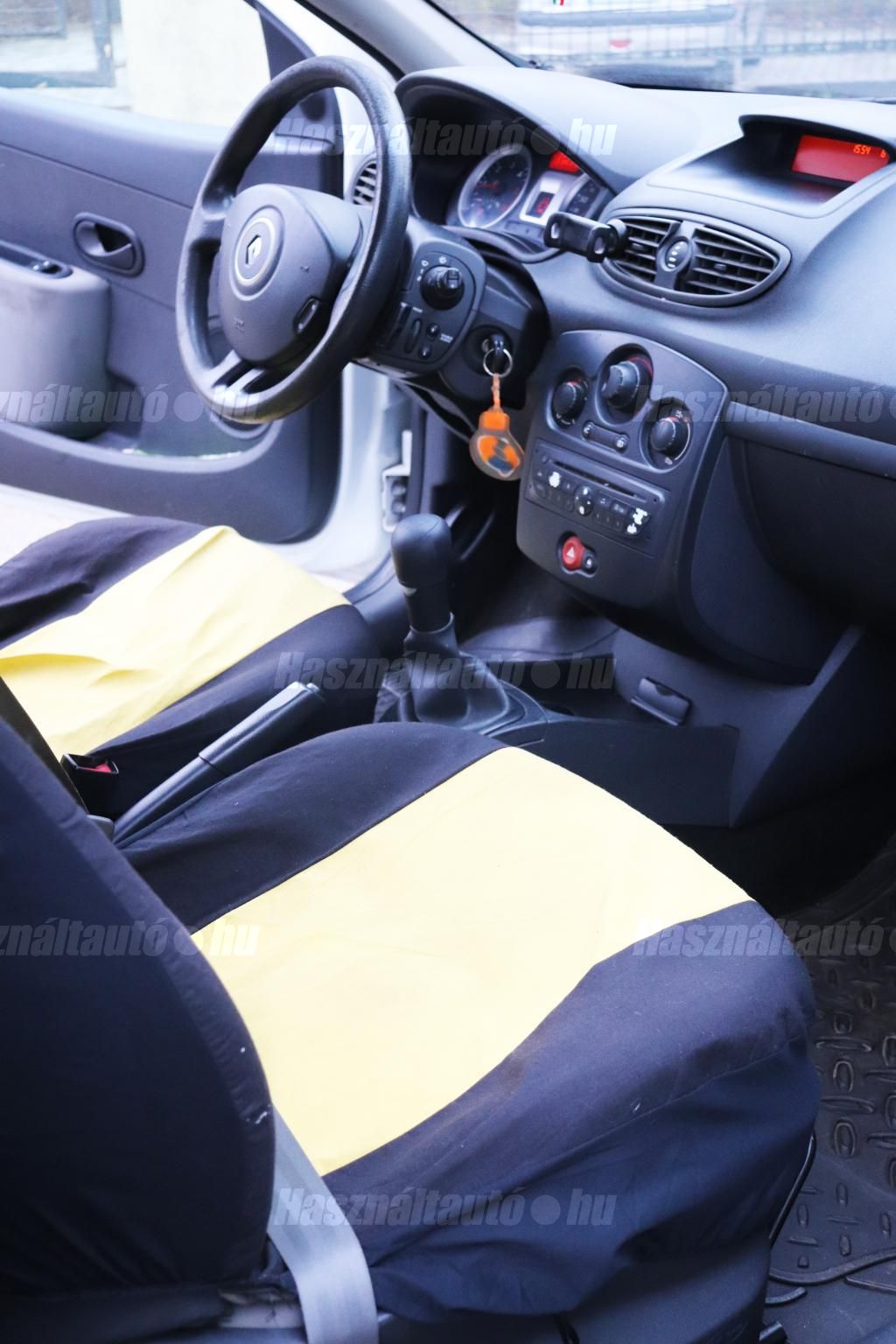 RENAULT CLIO 2010/11 - 1