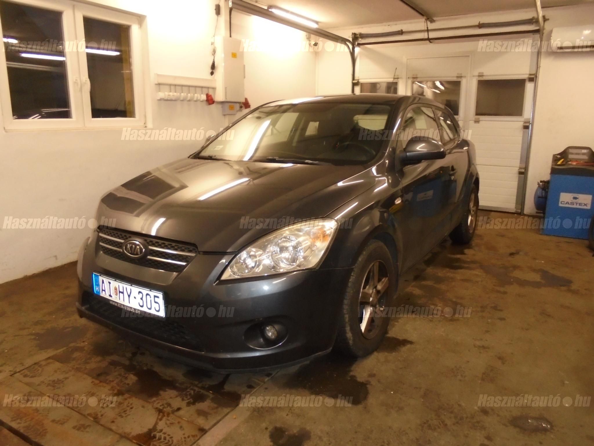 KIA CEE'D 2009 - 1