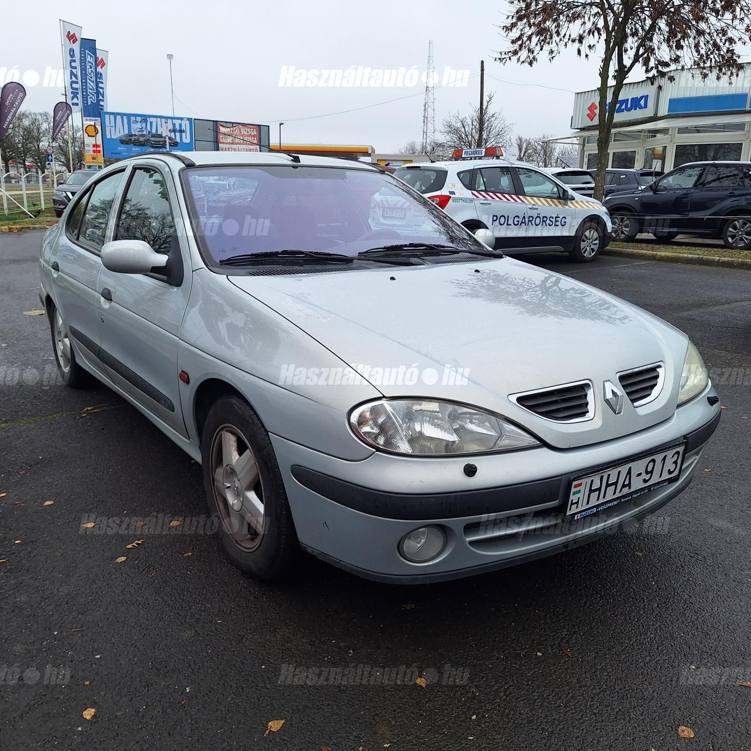 RENAULT MEGANE 2000/6 - 1