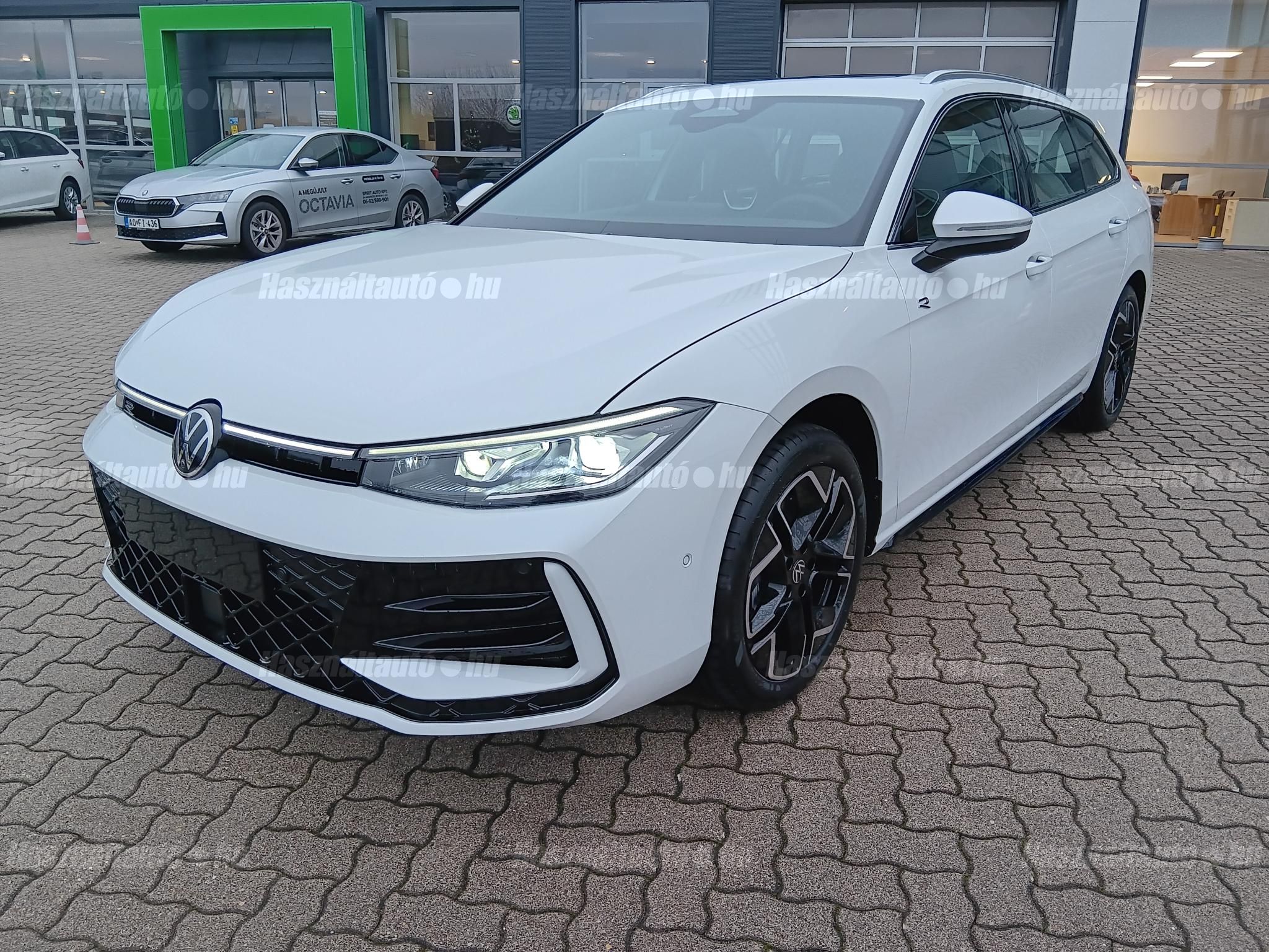 VOLKSWAGEN PASSAT 2025 - 1