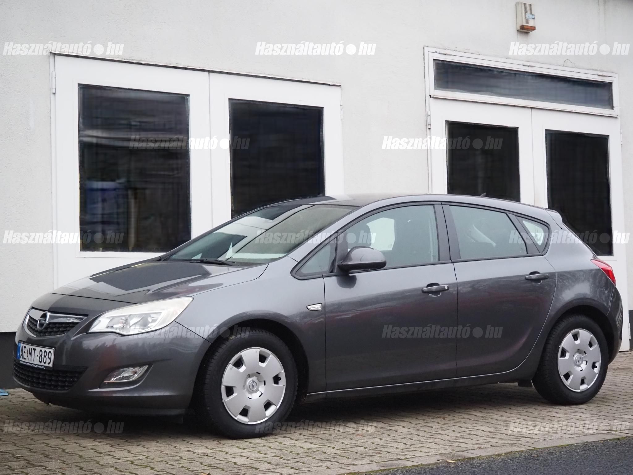 OPEL ASTRA J 2009/9 - 1