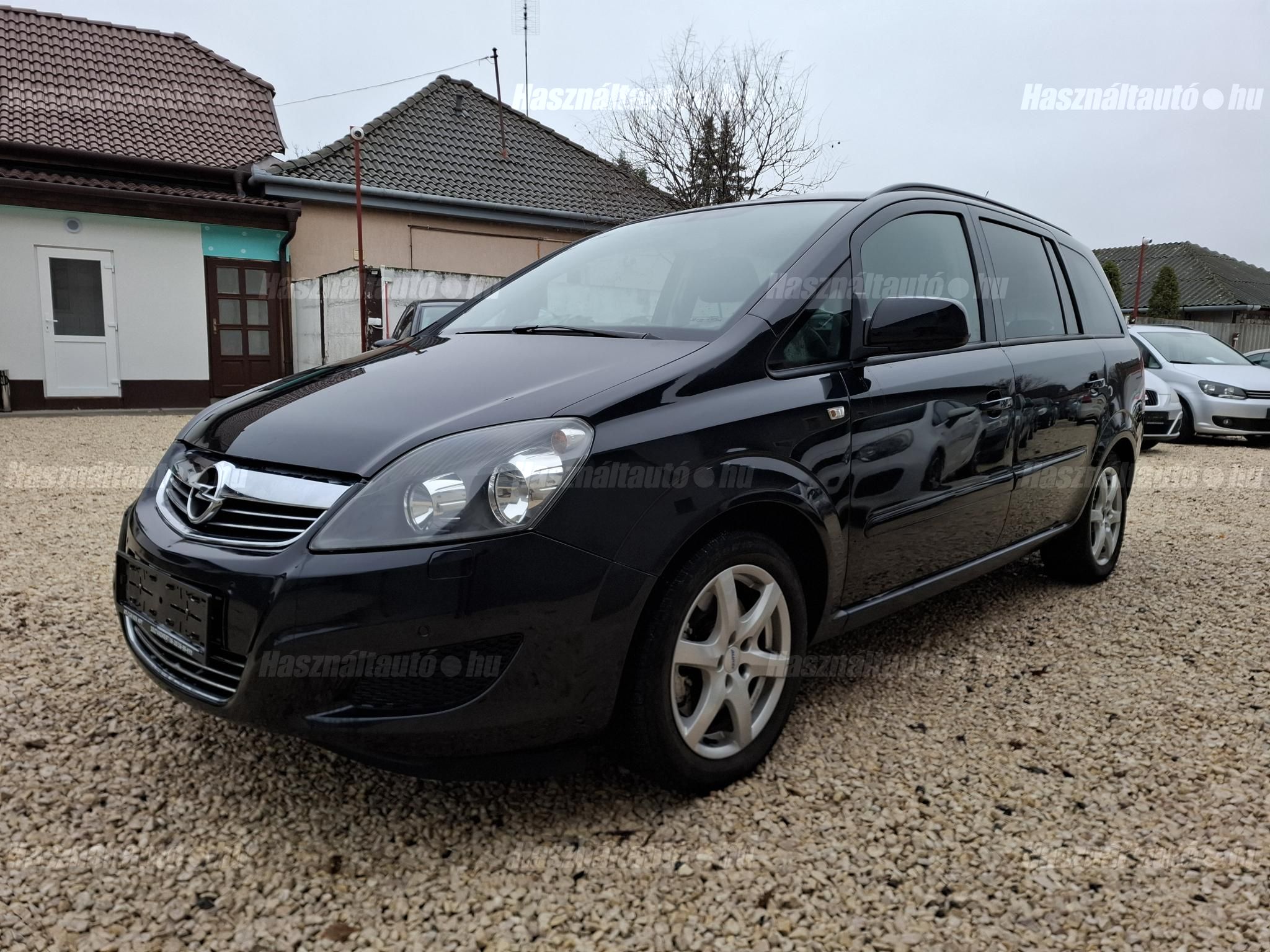 OPEL ZAFIRA B 2012/3 - 1