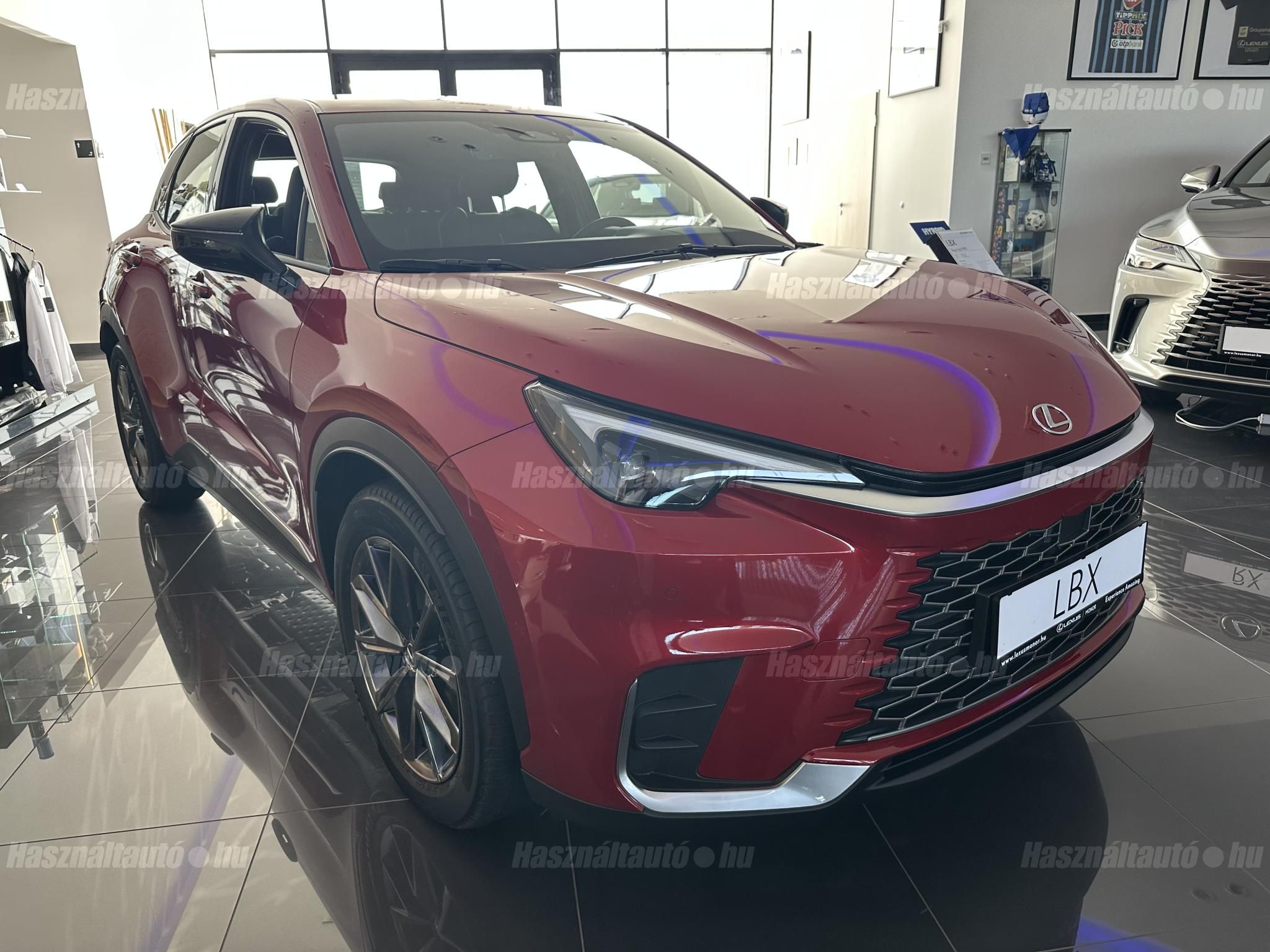 LEXUS LBX 2025/11 - 1