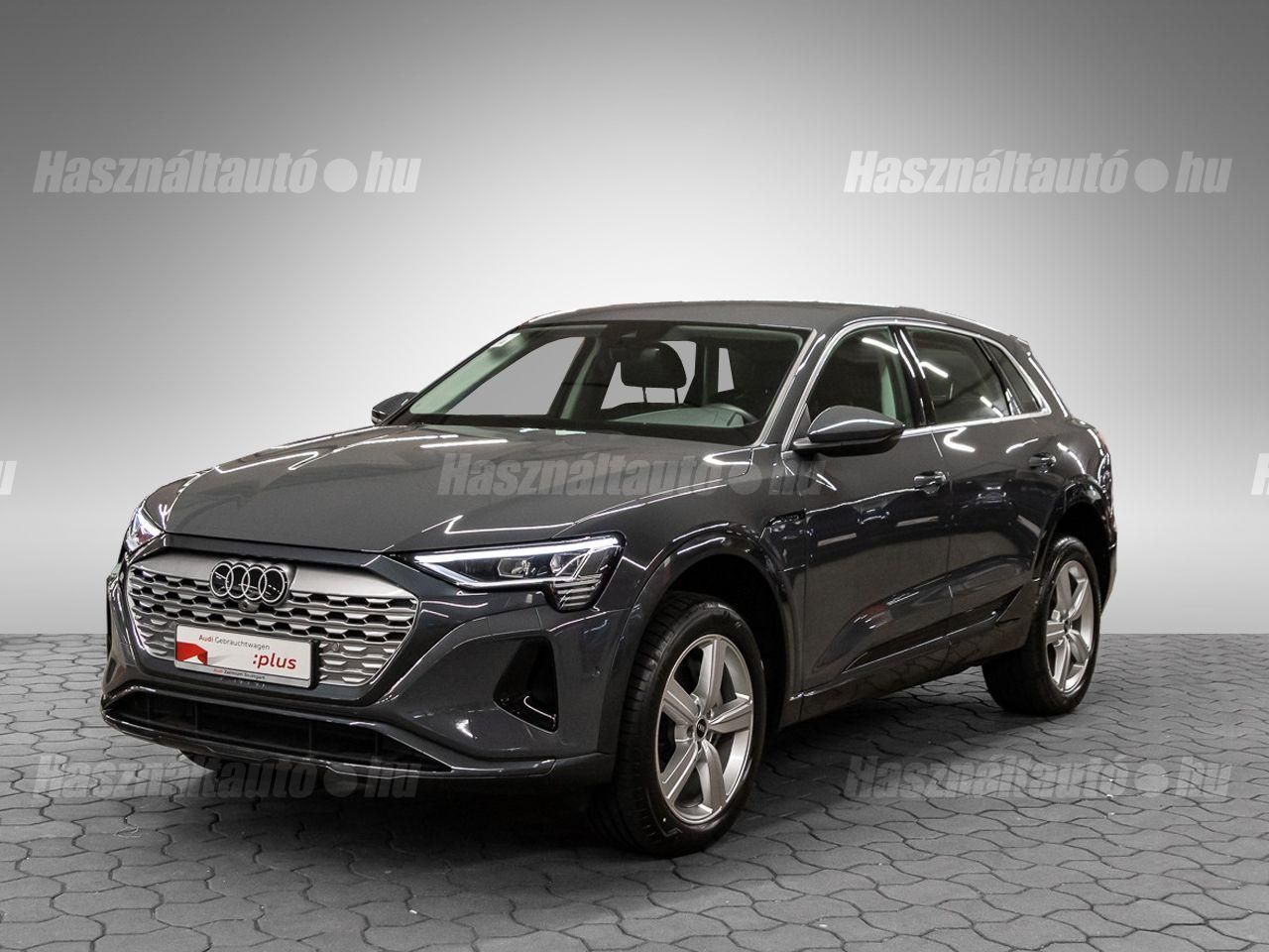 AUDI Q8 2023 - 1