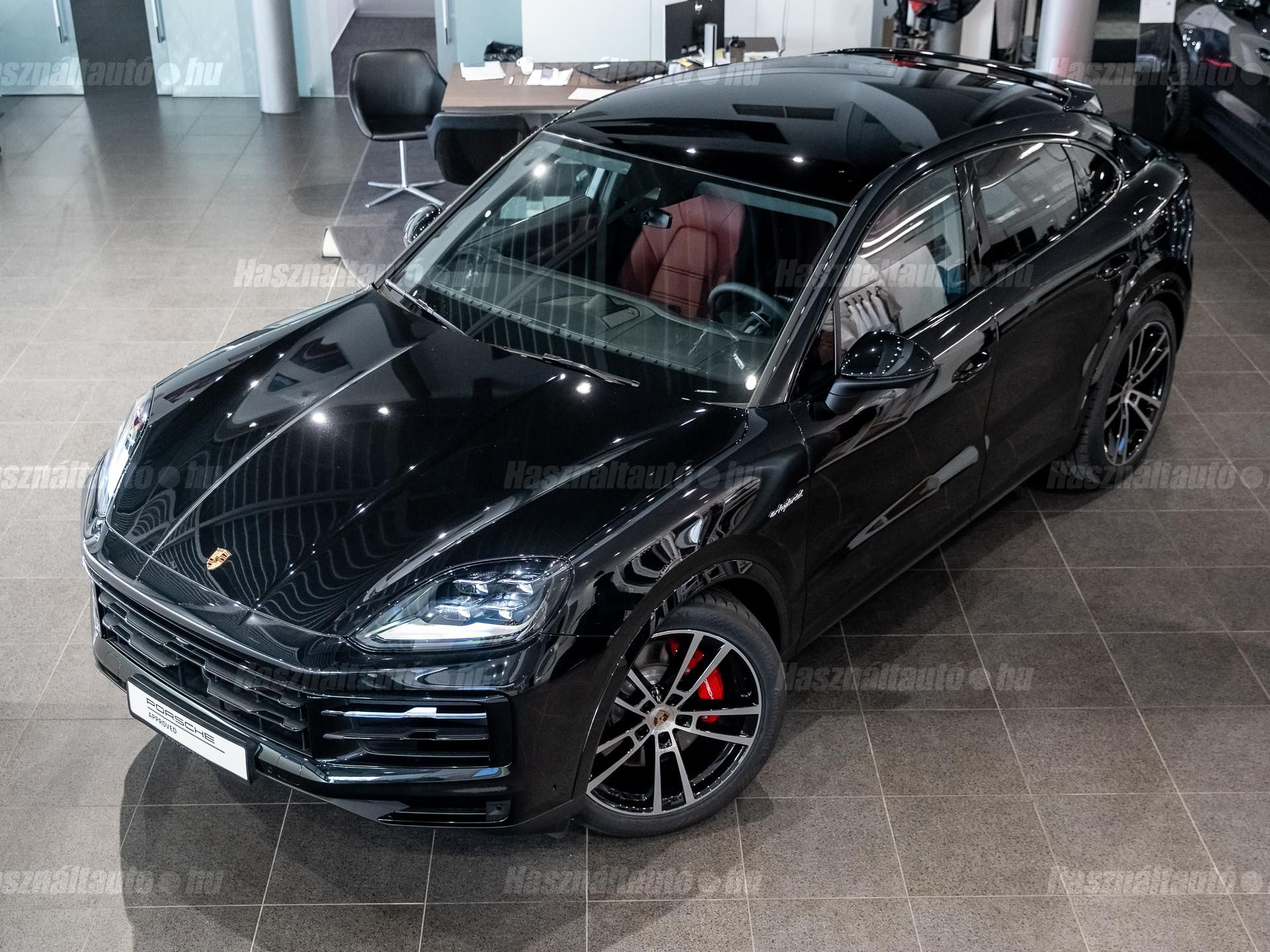 PORSCHE CAYENNE 2025 - 1