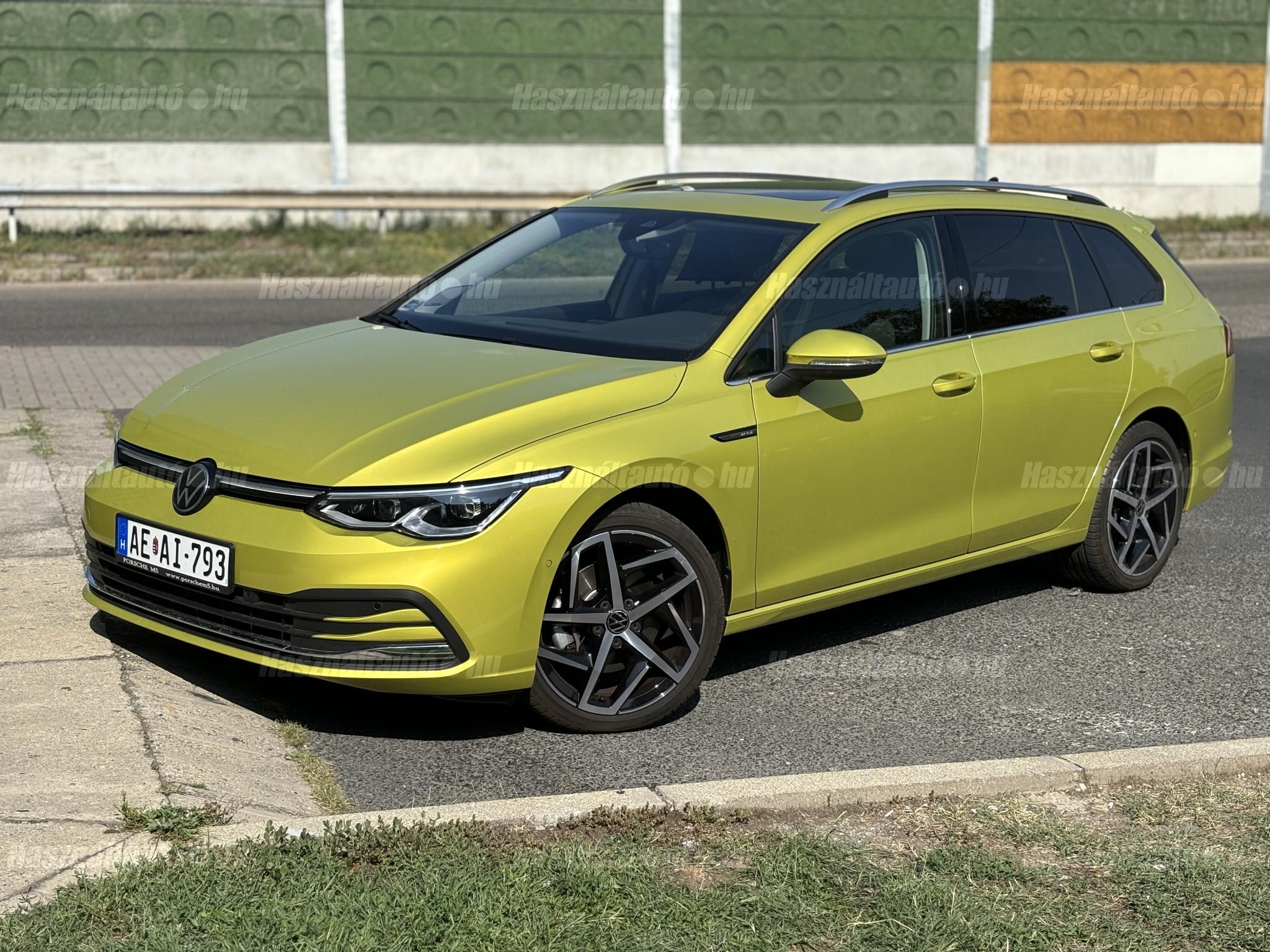 VOLKSWAGEN GOLF VIII 2023/6 - 1