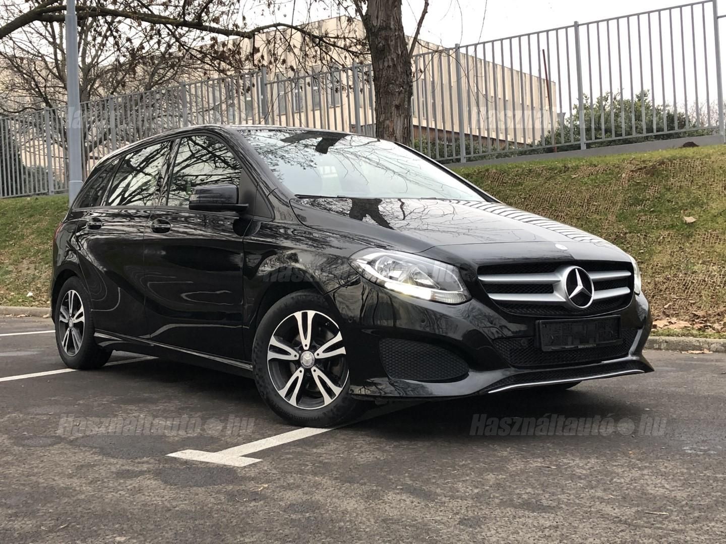 MERCEDES-BENZ B 200 2015/10 - 1