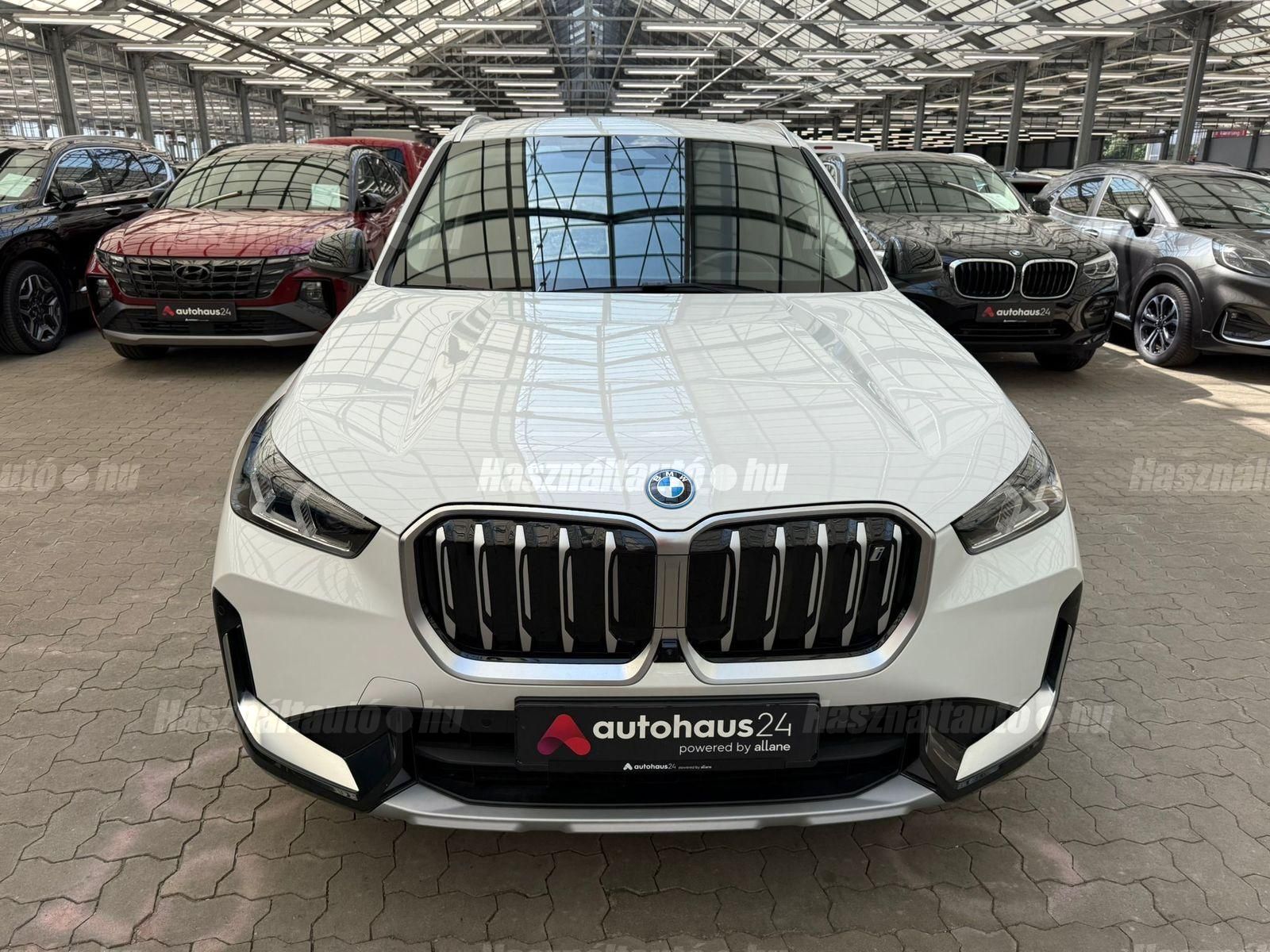 BMW IX1 2023 - 1