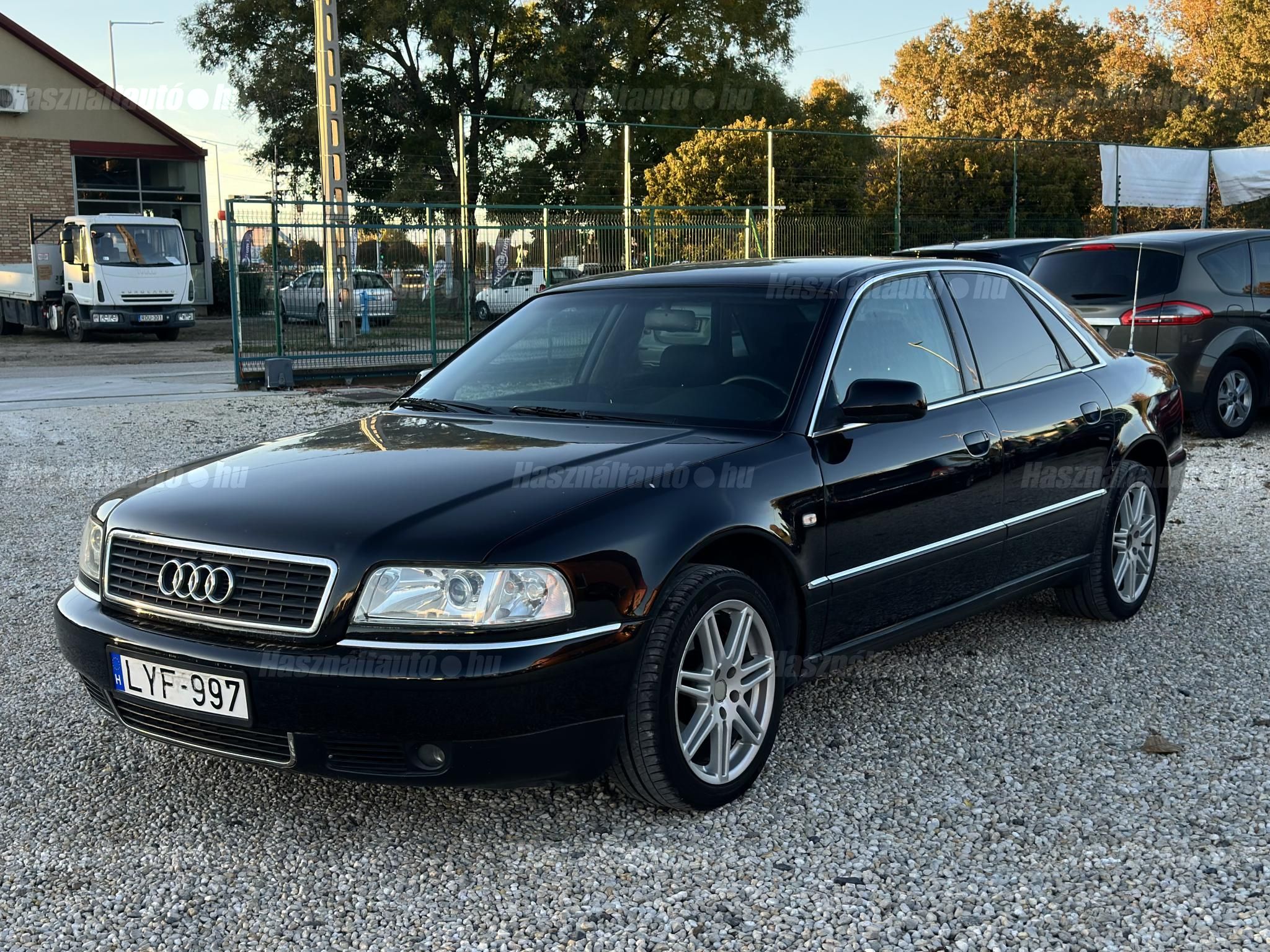AUDI A8 2000/8 - 1