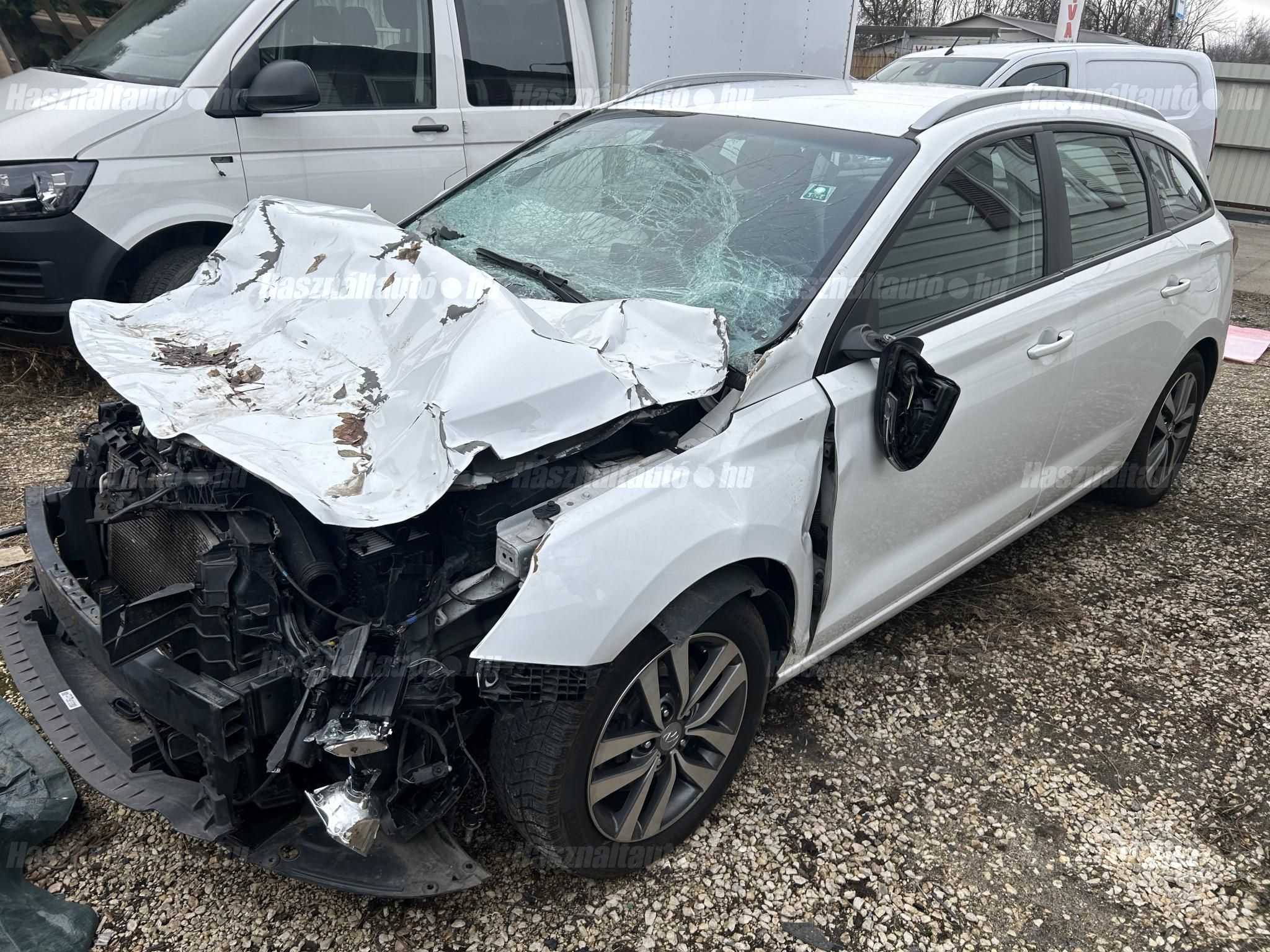 HYUNDAI I30 2020/5 - 1