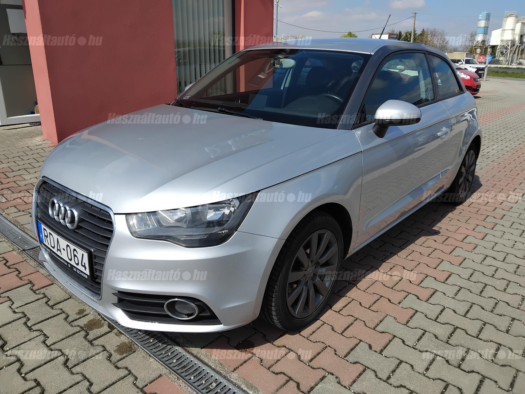 AUDI A1 2010/11 - 1