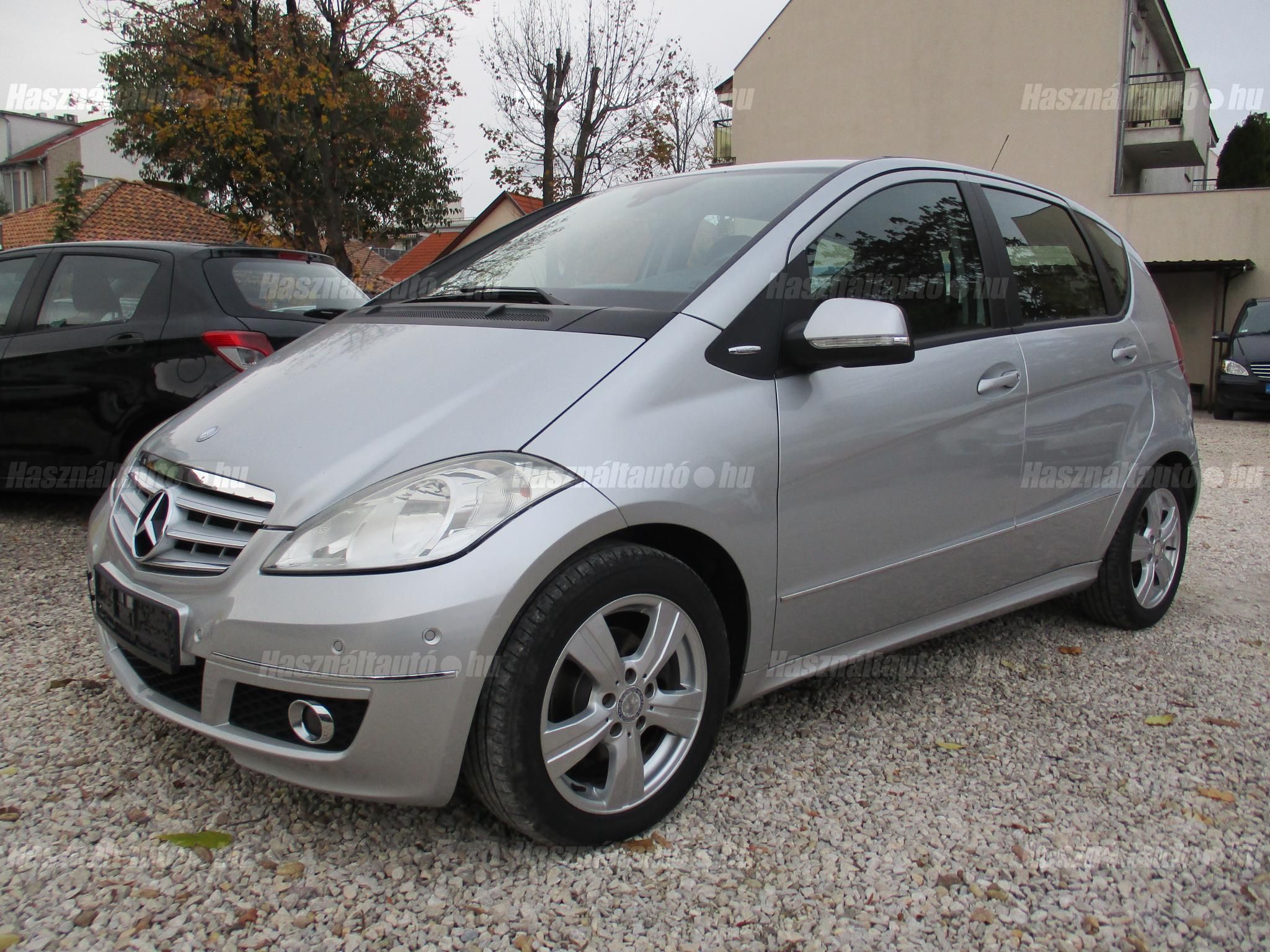 MERCEDES-BENZ A 160 2010/5 - 1