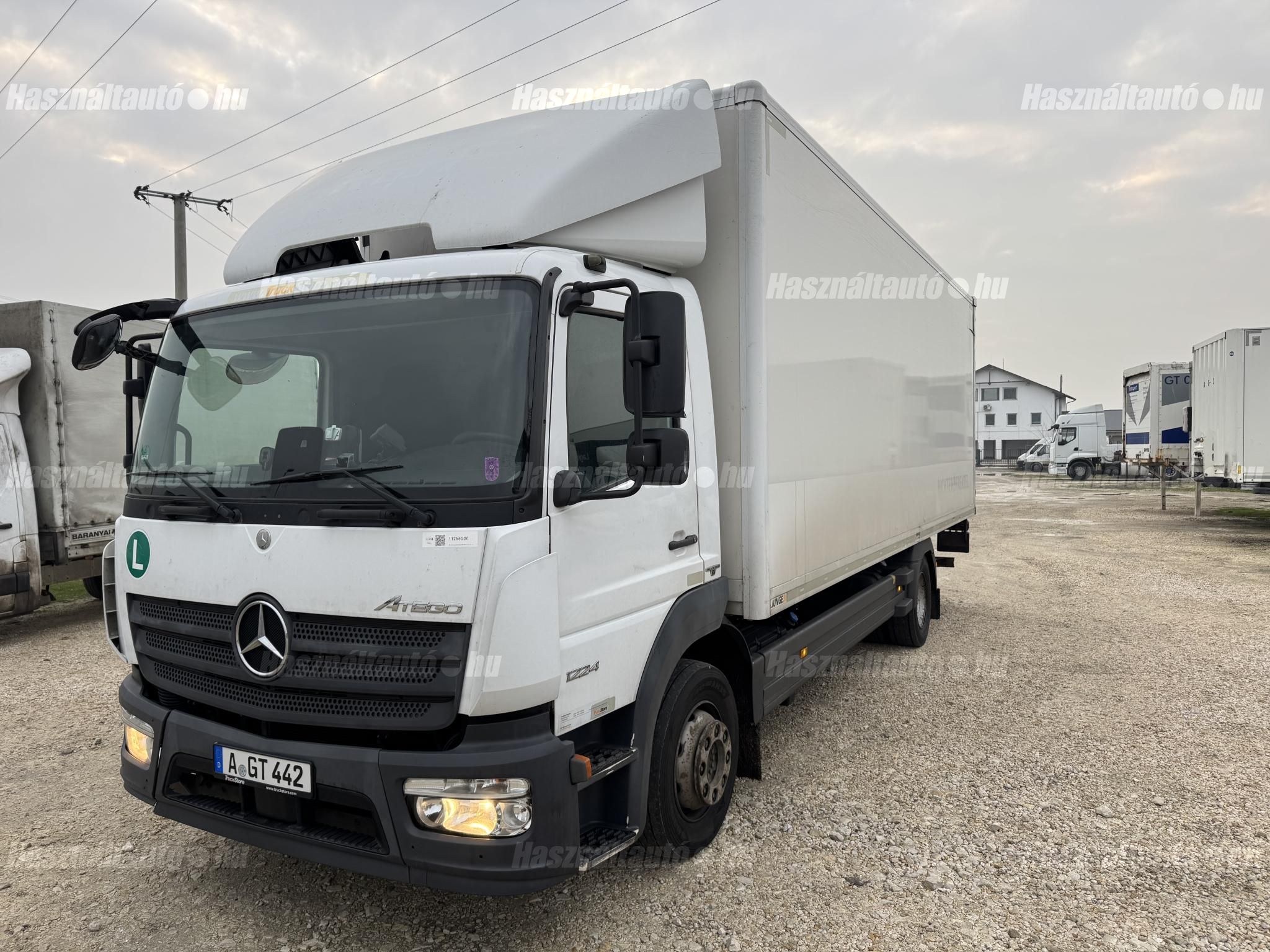 MERCEDES-BENZ 2016/7 - 1