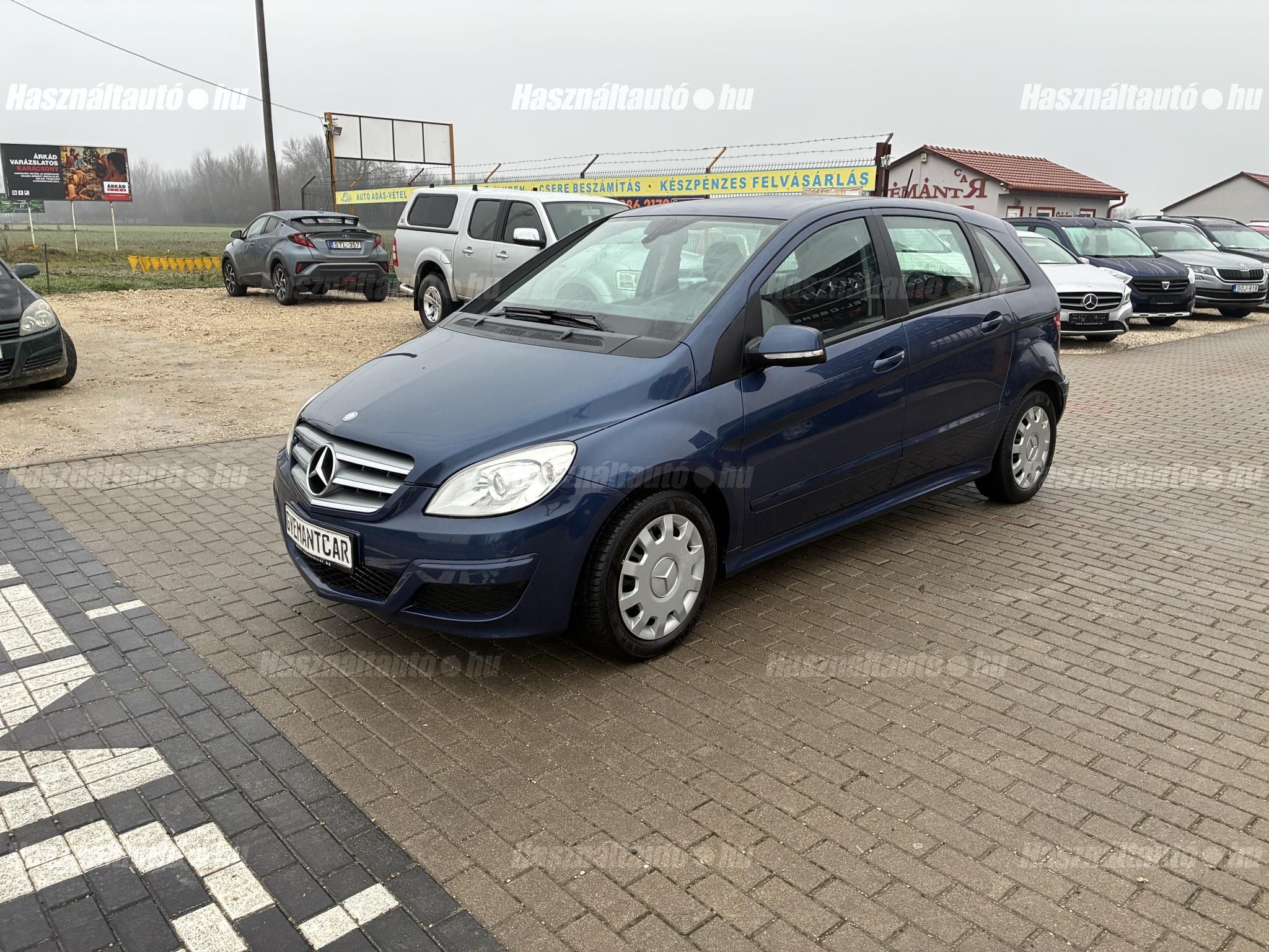 MERCEDES-BENZ B 180 2011/10 - 1