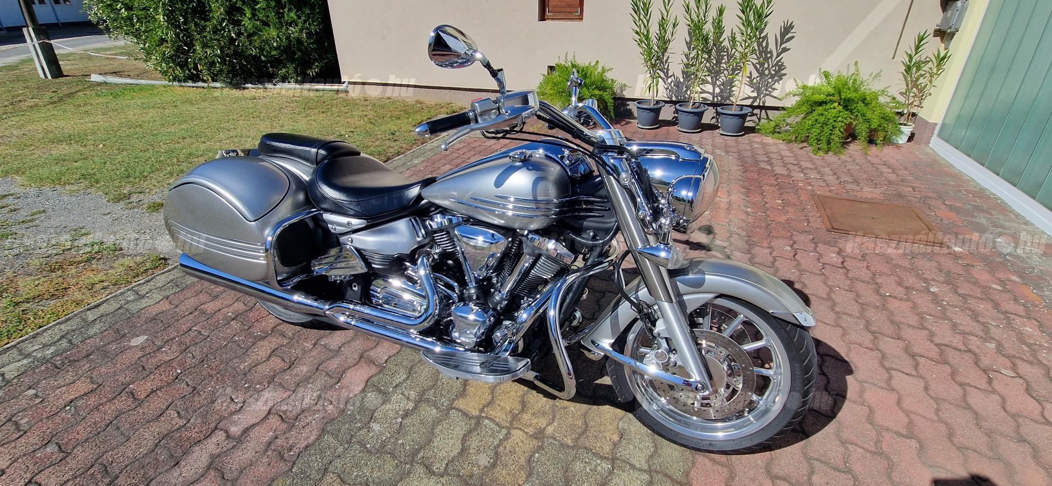 YAMAHA XV 1900 A MIDNIGHT STAR 2007/5 - 1
