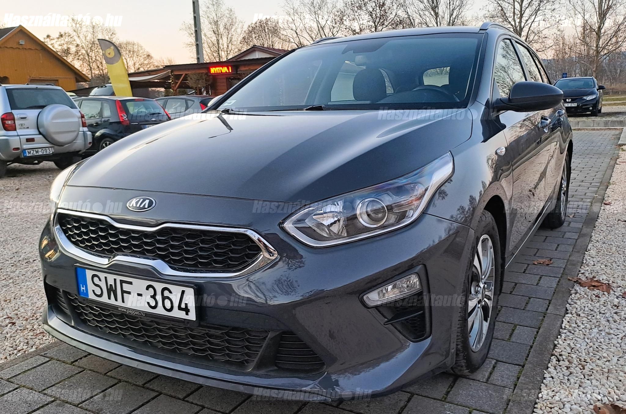 KIA CEE'D 2021/7 - 1