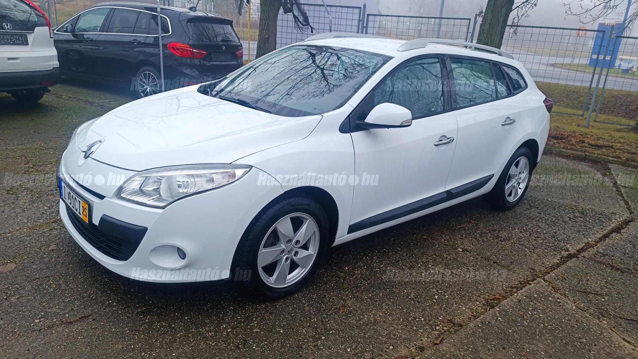 RENAULT MEGANE 2010/12 - 1