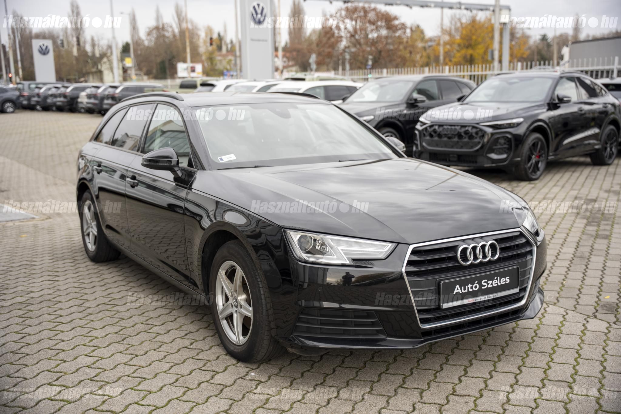 AUDI A4 2019/9 - 1