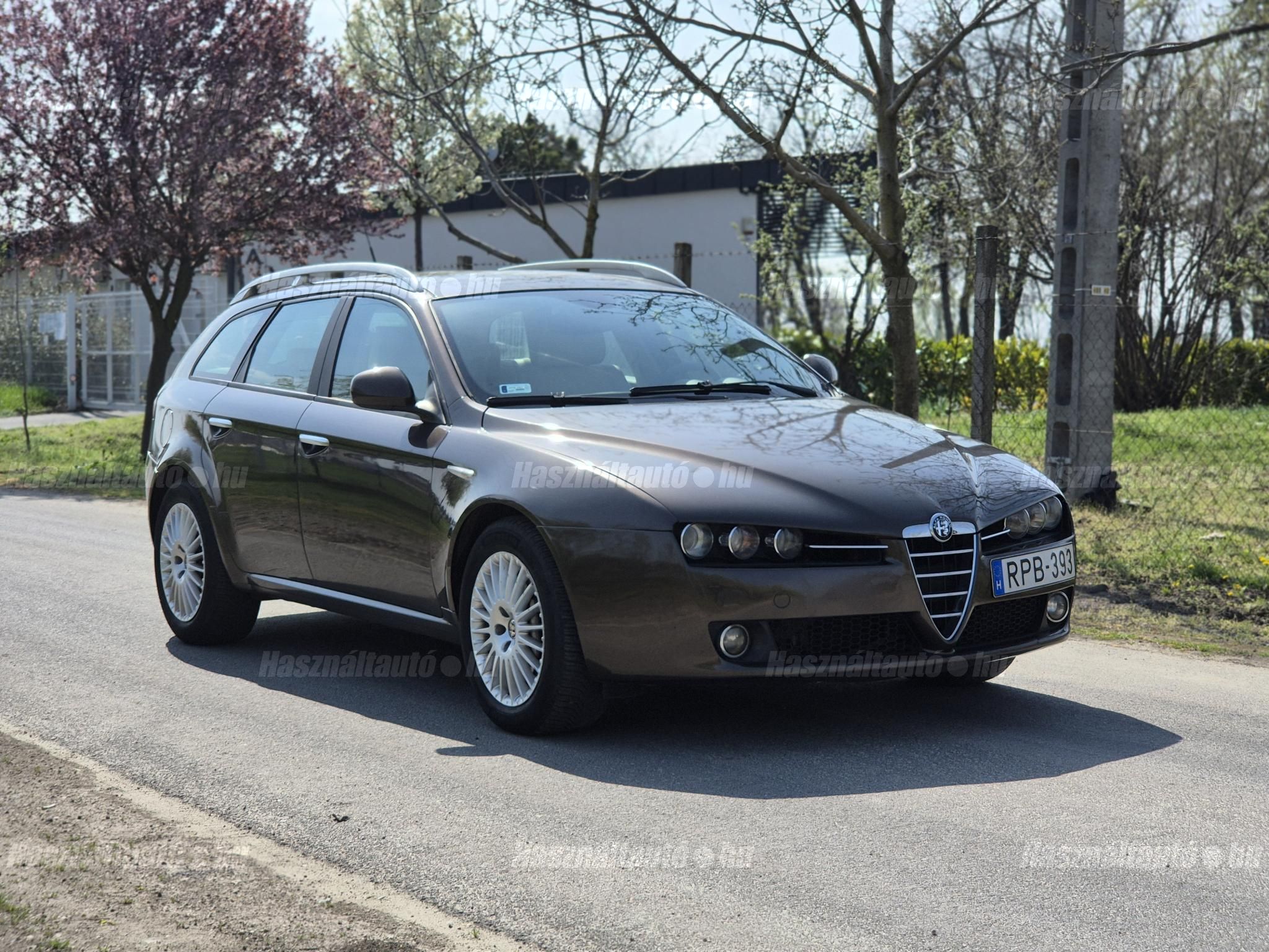 ALFA ROMEO 159 2008/2 - 1