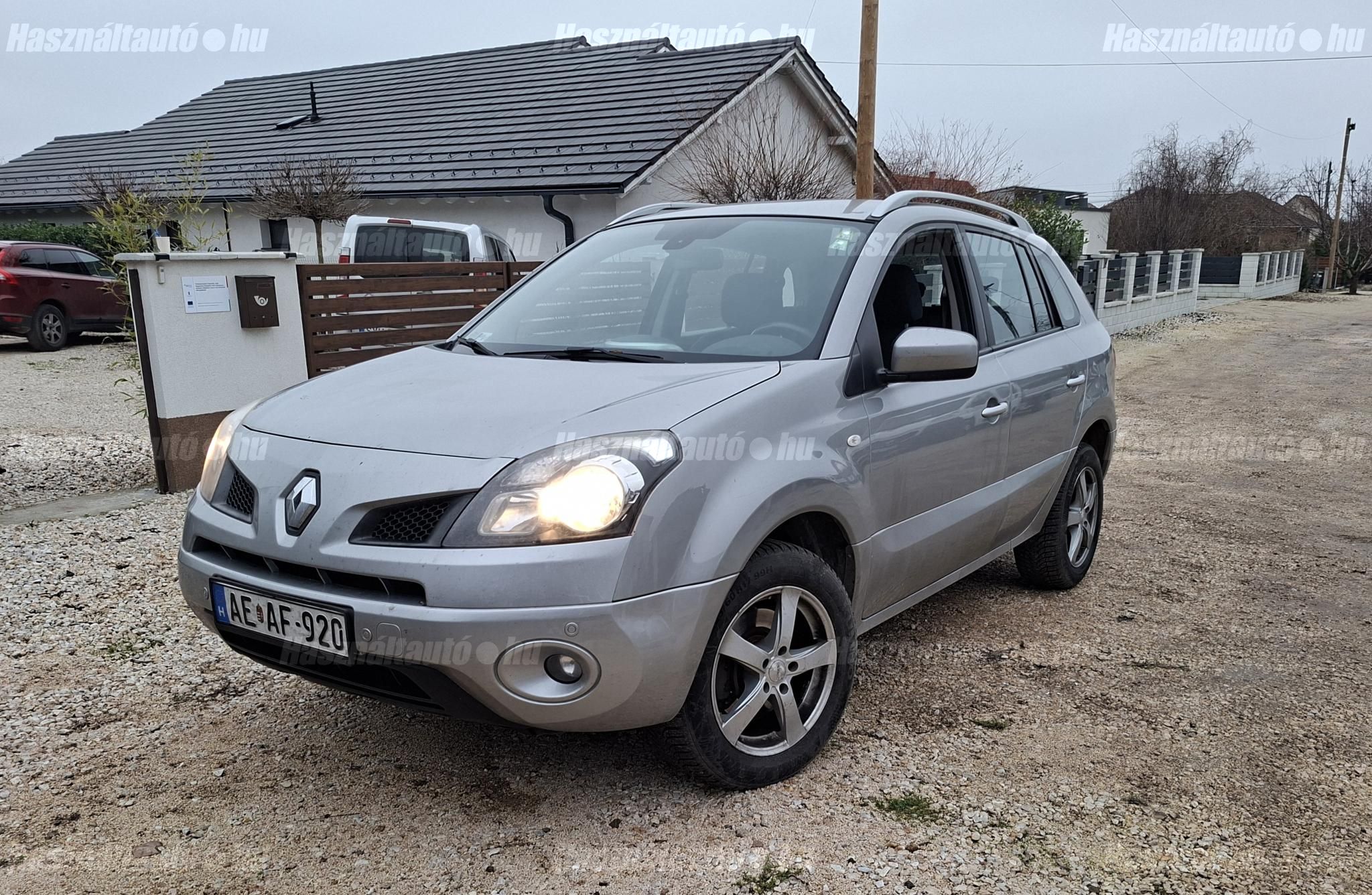 RENAULT KOLEOS 2009 - 1