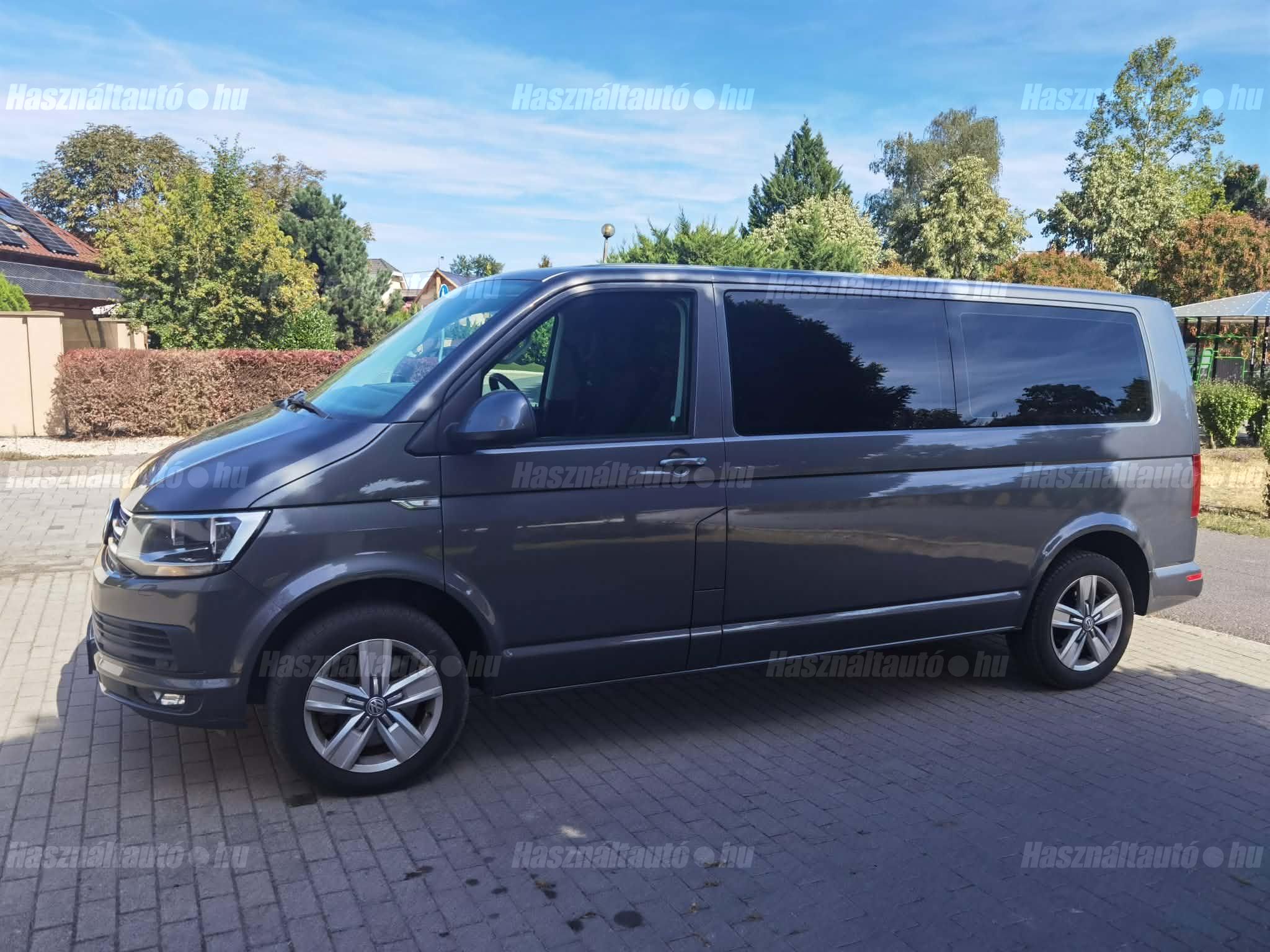 VOLKSWAGEN MULTIVAN 2016/1 - 1