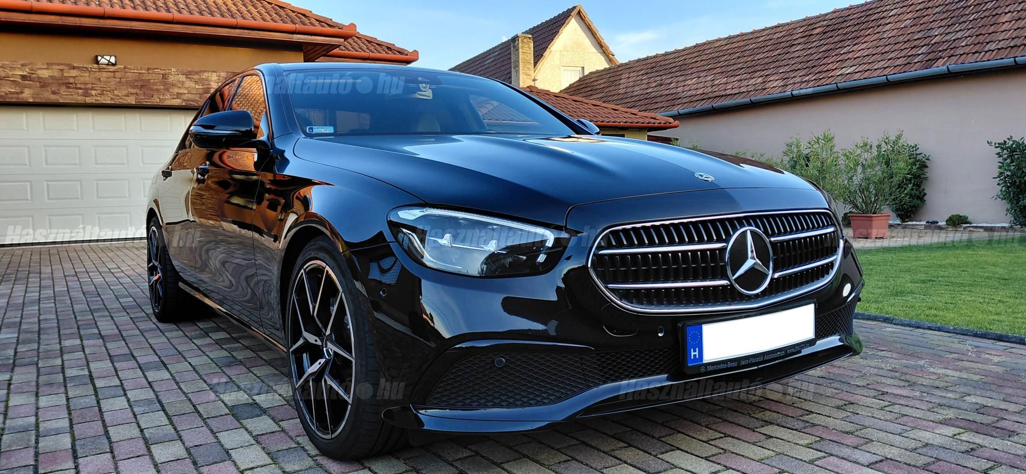 MERCEDES-BENZ E 220 2022/4 - 1