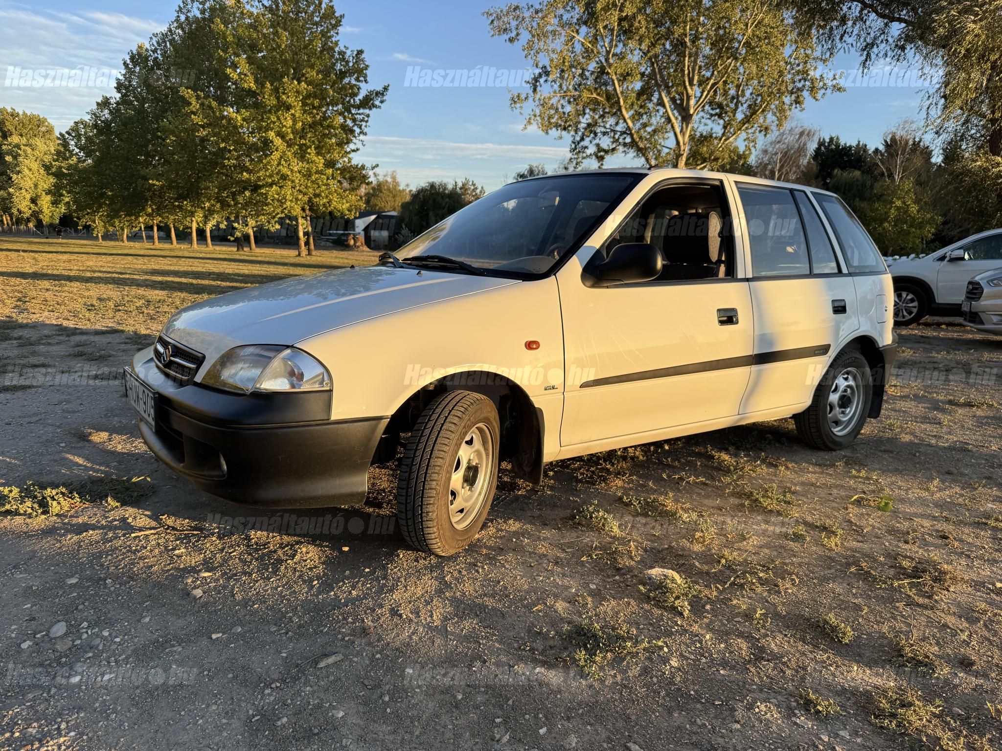 SUZUKI SWIFT 2001/9 - 1