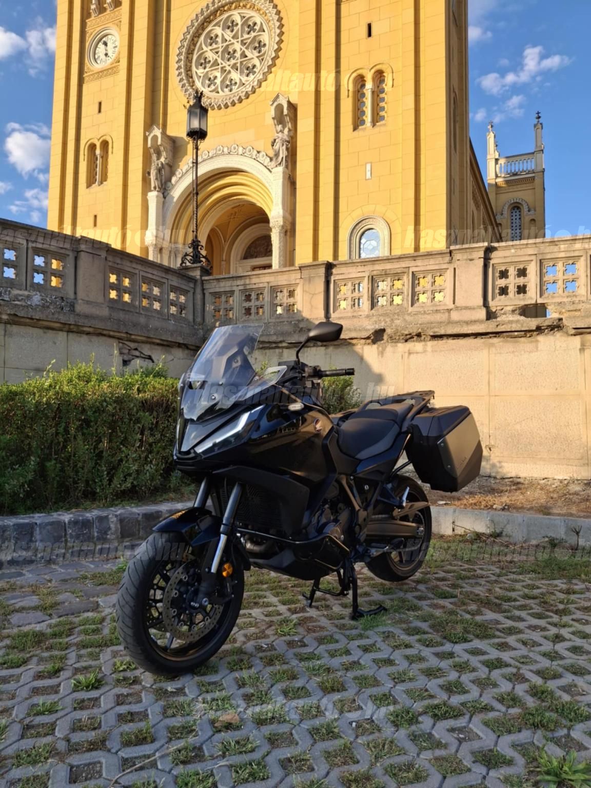 HONDA NT 1100 D 2022/6 - 1