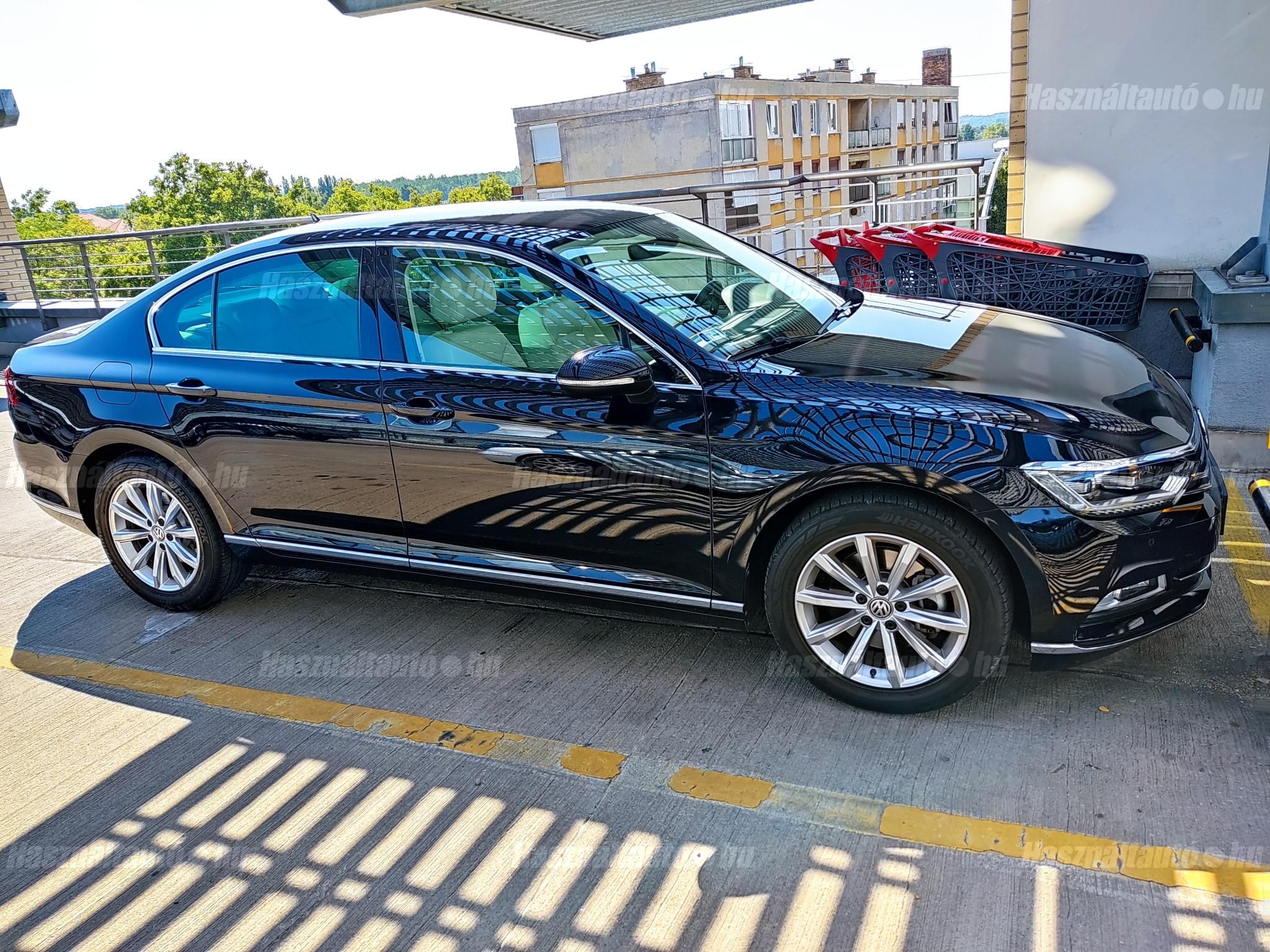 VOLKSWAGEN PASSAT VIII 2017/8 - 1
