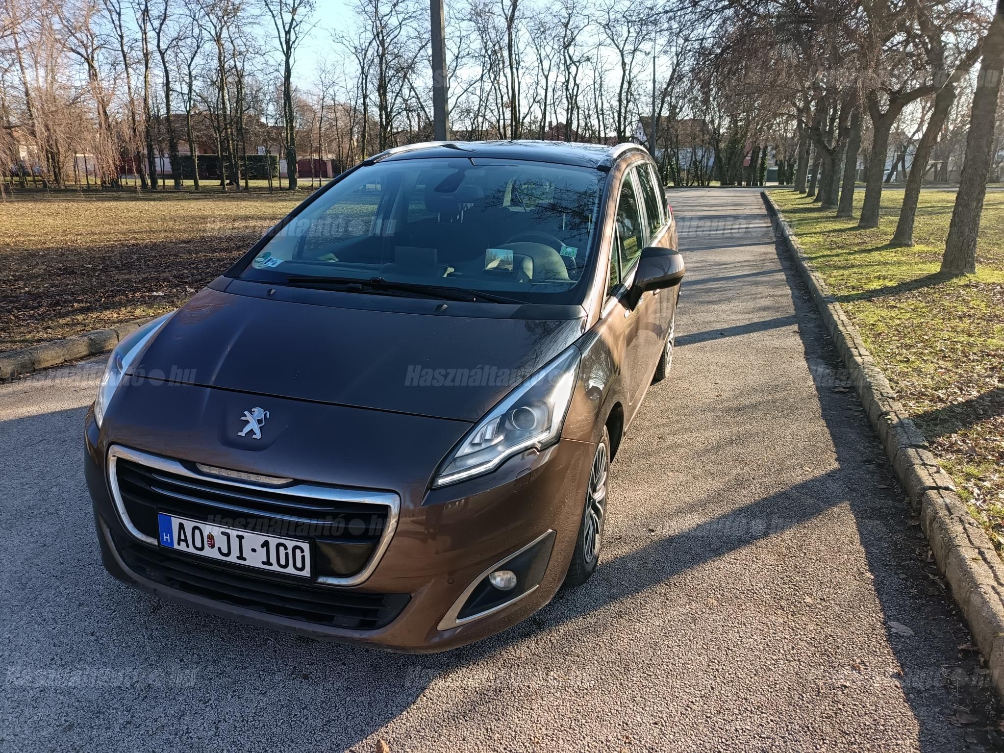 PEUGEOT 5008 2015/6 - 1