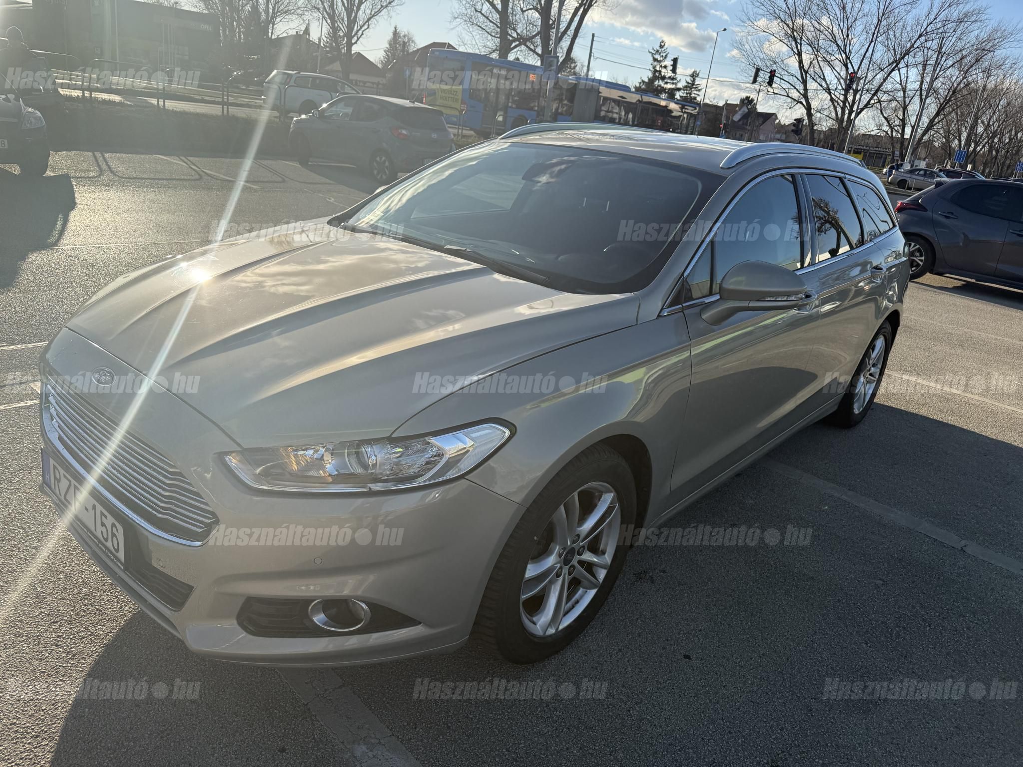 FORD MONDEO 2015/6 - 1