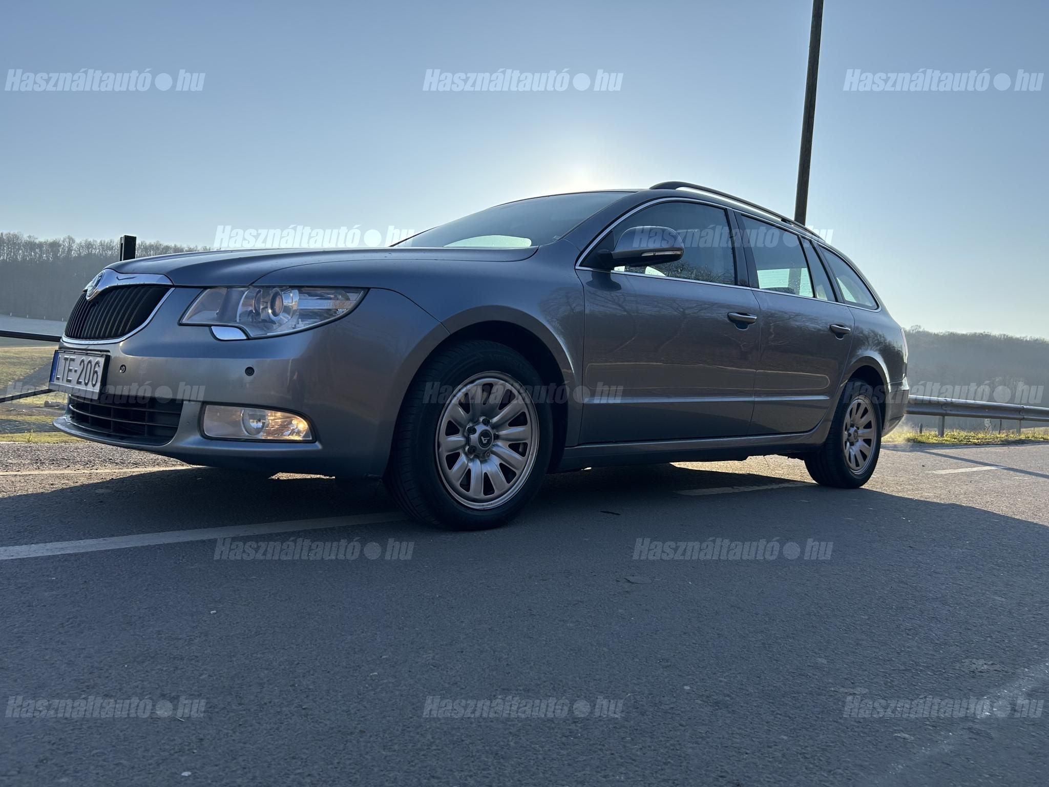 SKODA SUPERB 2010/7 - 1