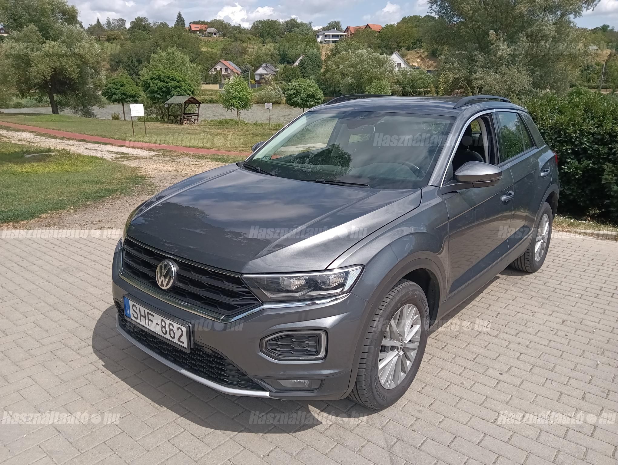 VOLKSWAGEN T-ROC 2020/8 - 1