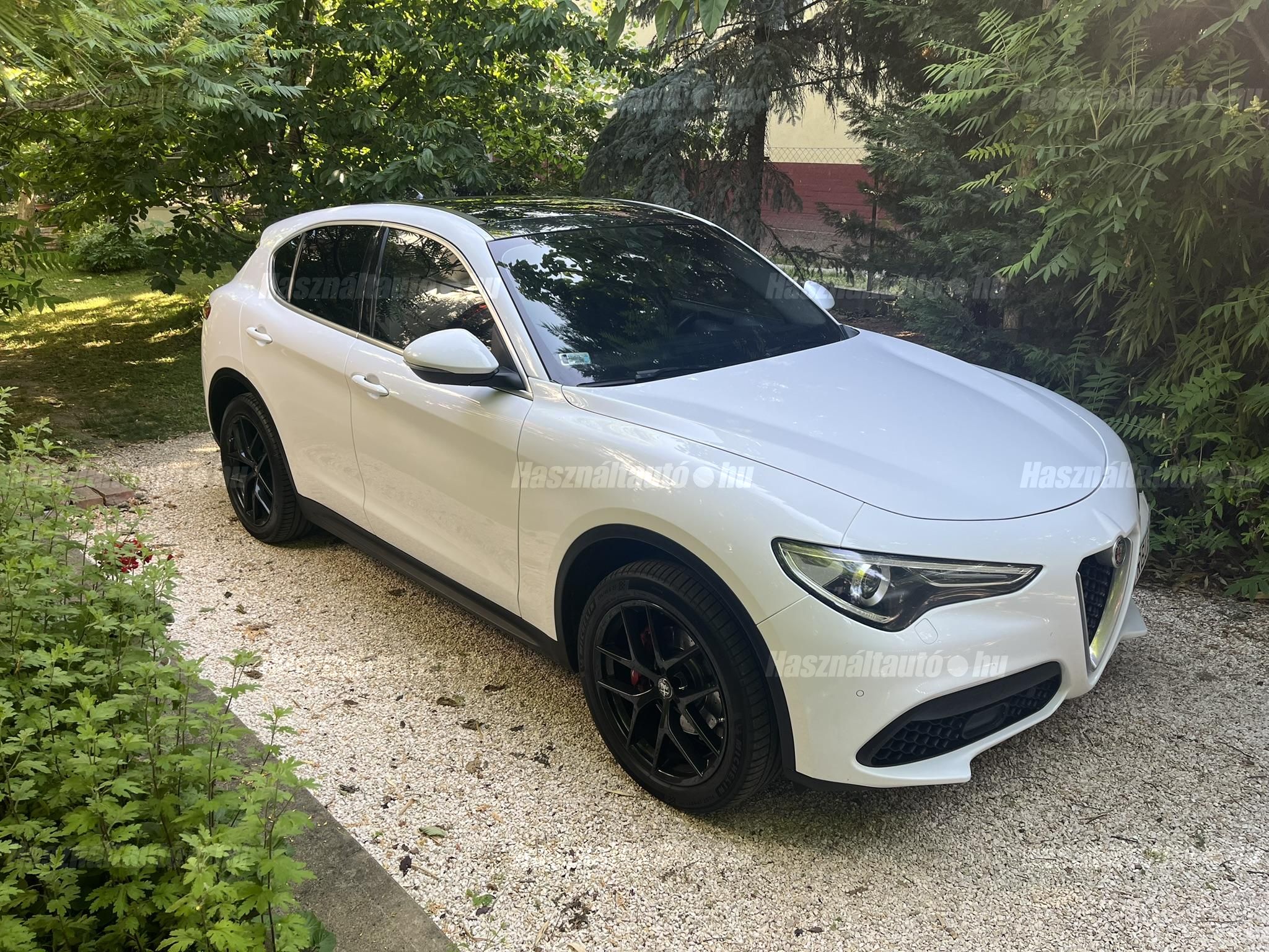 ALFA ROMEO STELVIO 2018/9 - 1