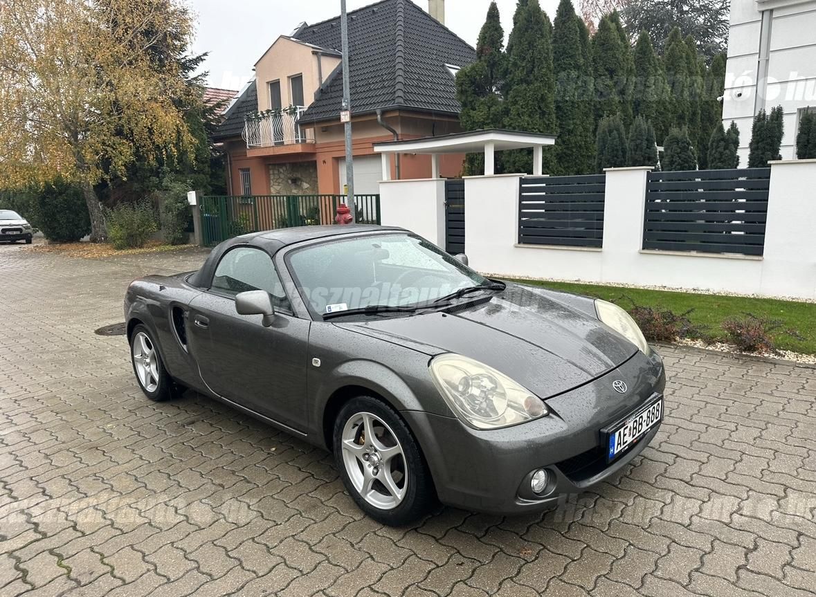 TOYOTA MR 2 2003 - 1