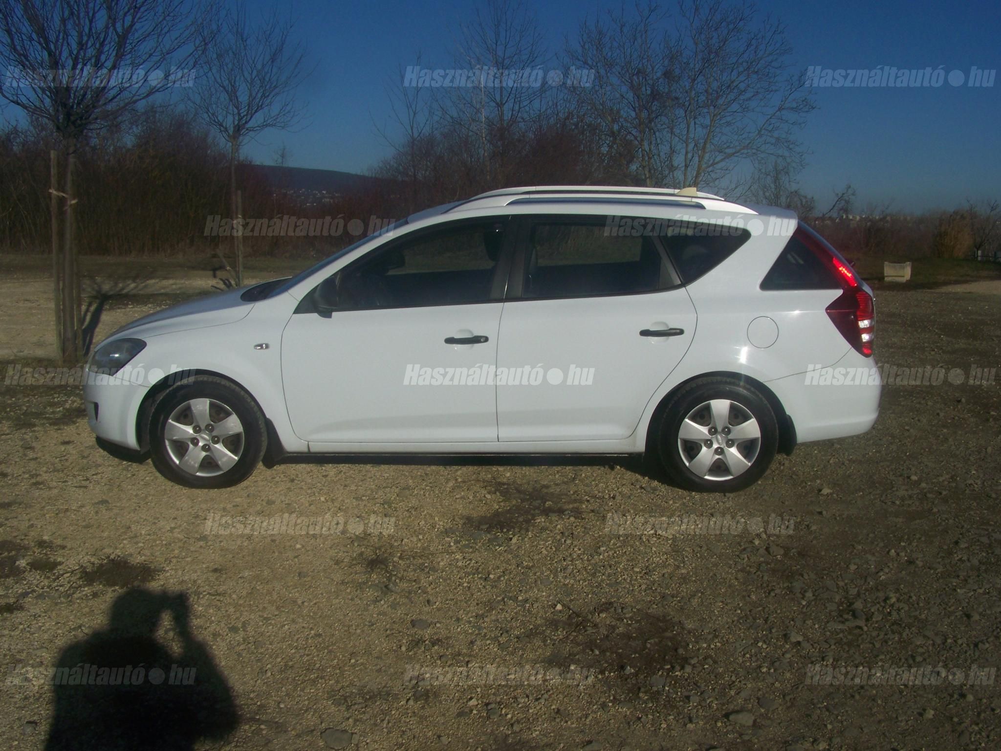 KIA CEE'D 2009/2 - 1