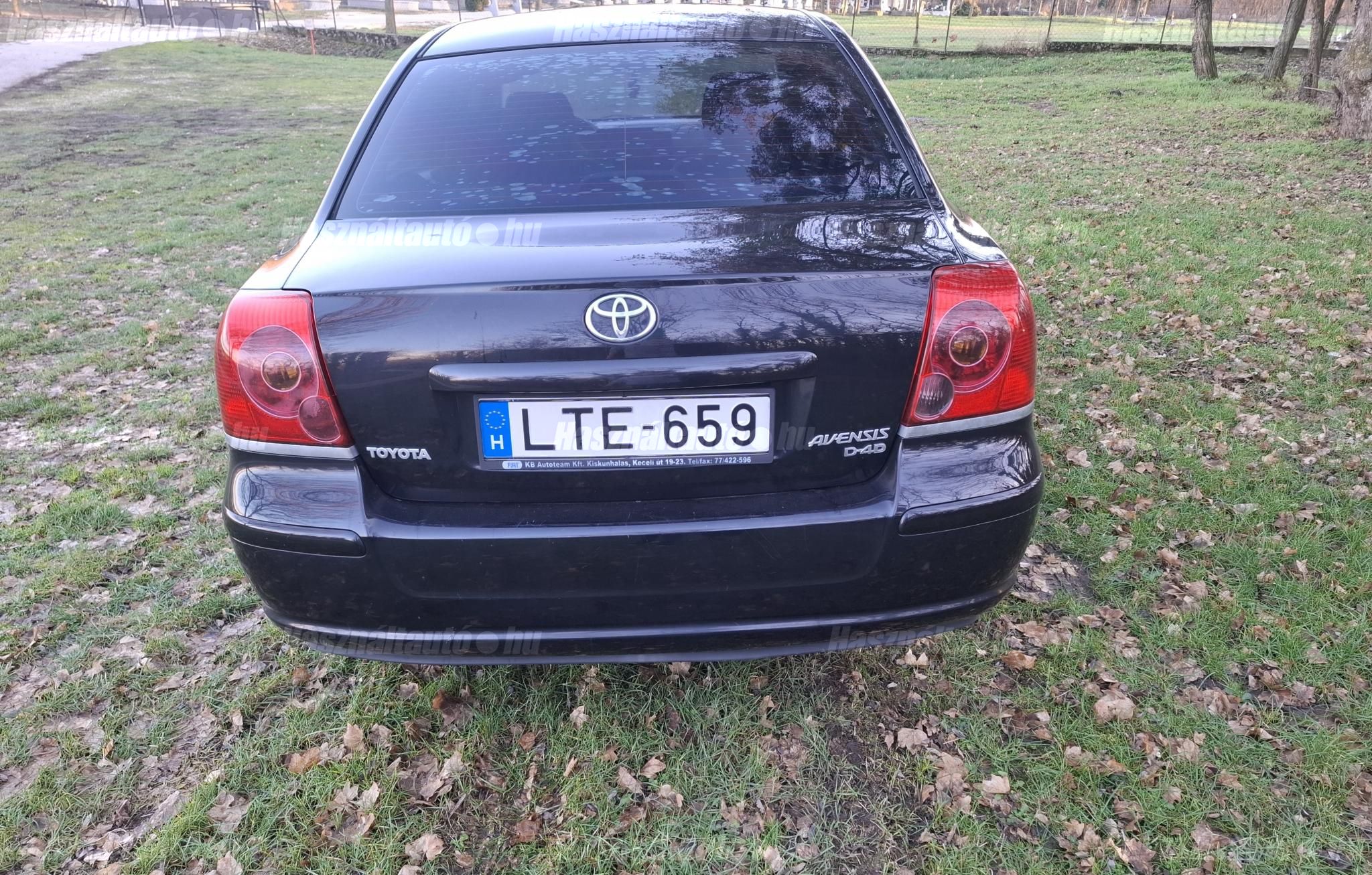 TOYOTA AVENSIS 2008/10 - 1