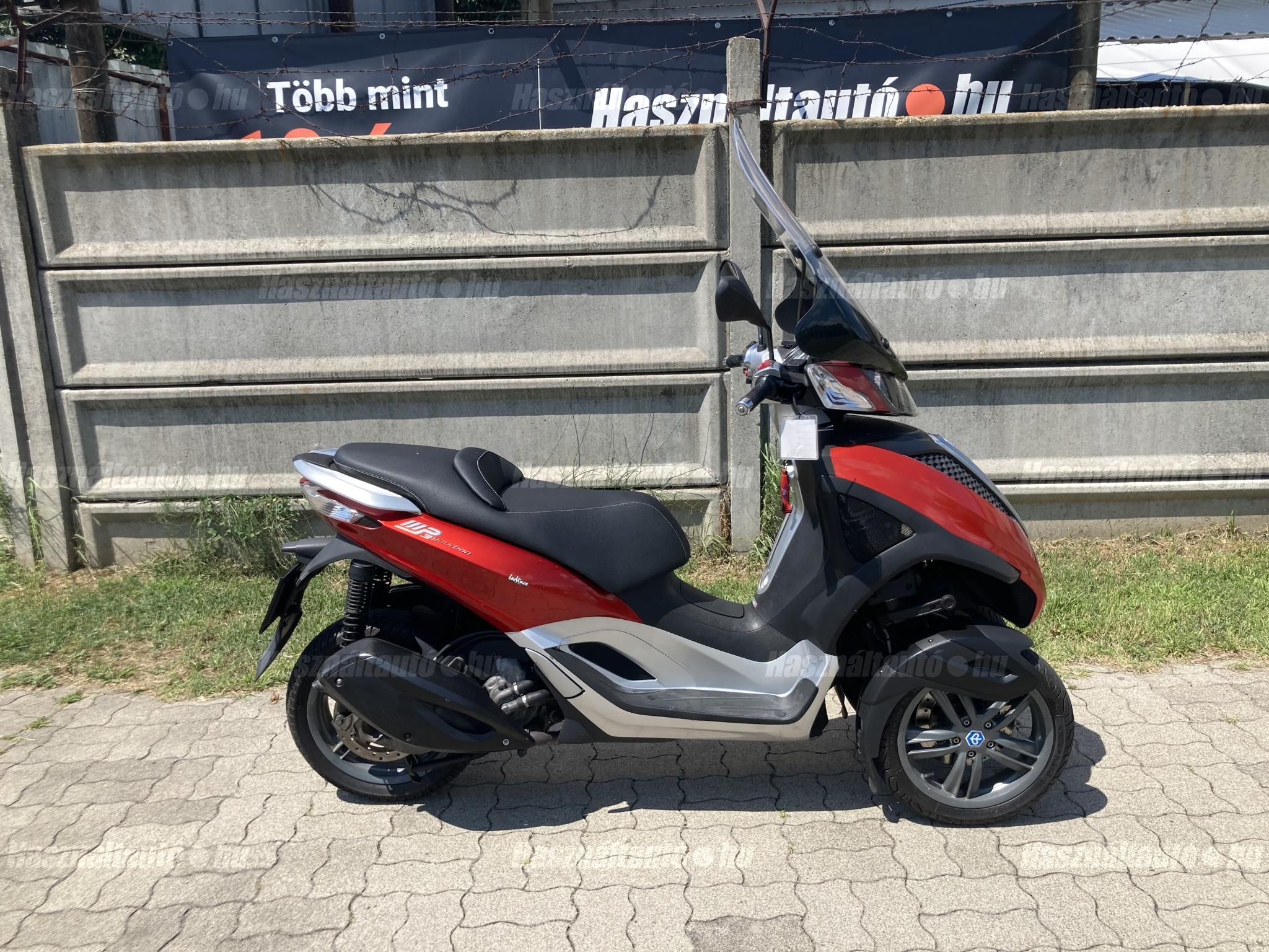 PIAGGIO MP3 YOURBAN 300 2012 - 1