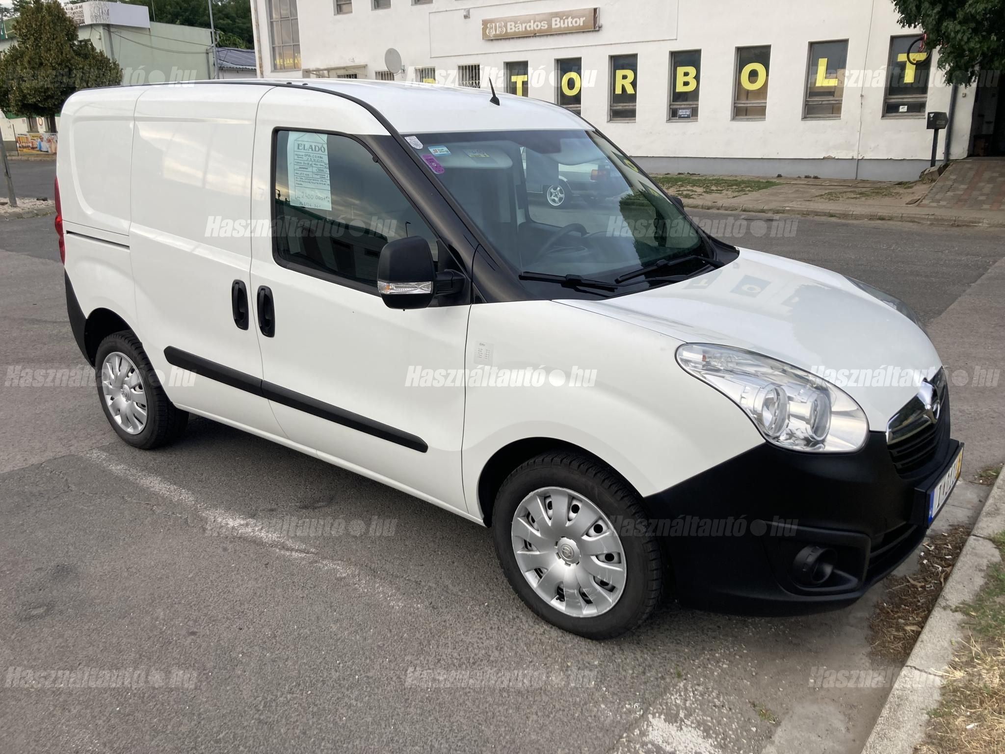 OPEL COMBO 2018 - 1