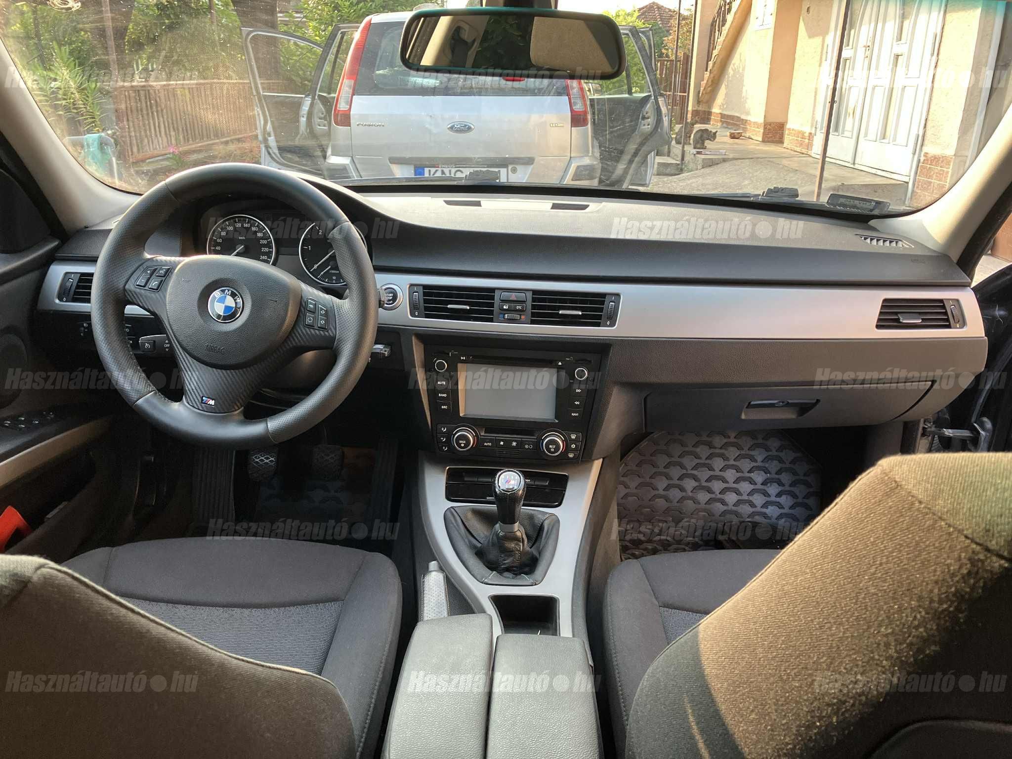 BMW 318 2008/5 - 1