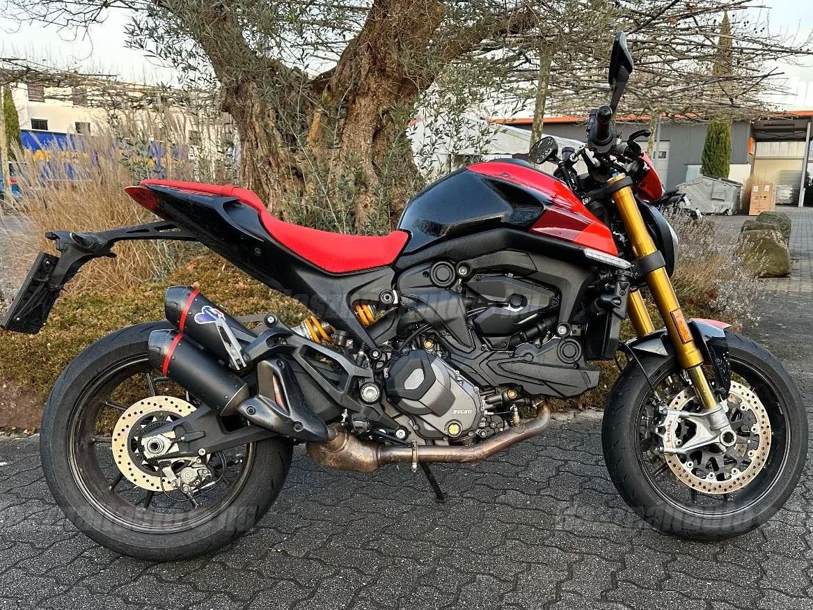 DUCATI MONSTER 2024/2 - 1