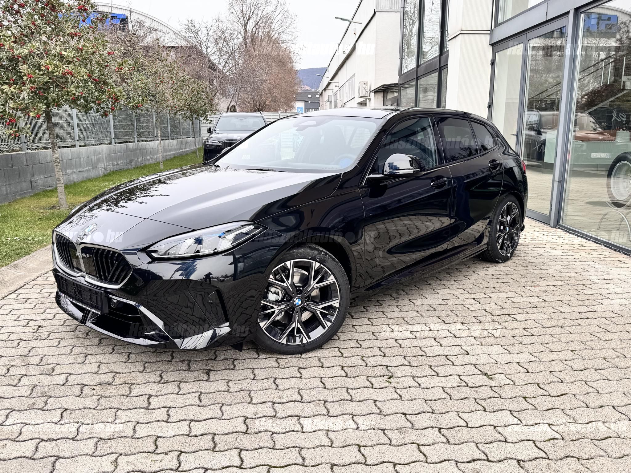 BMW 120 2025/11 - 1