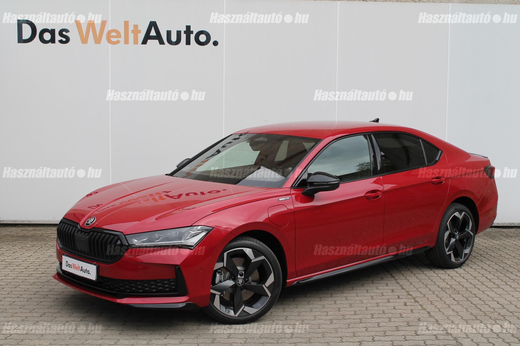 SKODA SUPERB 2025/4 - 1