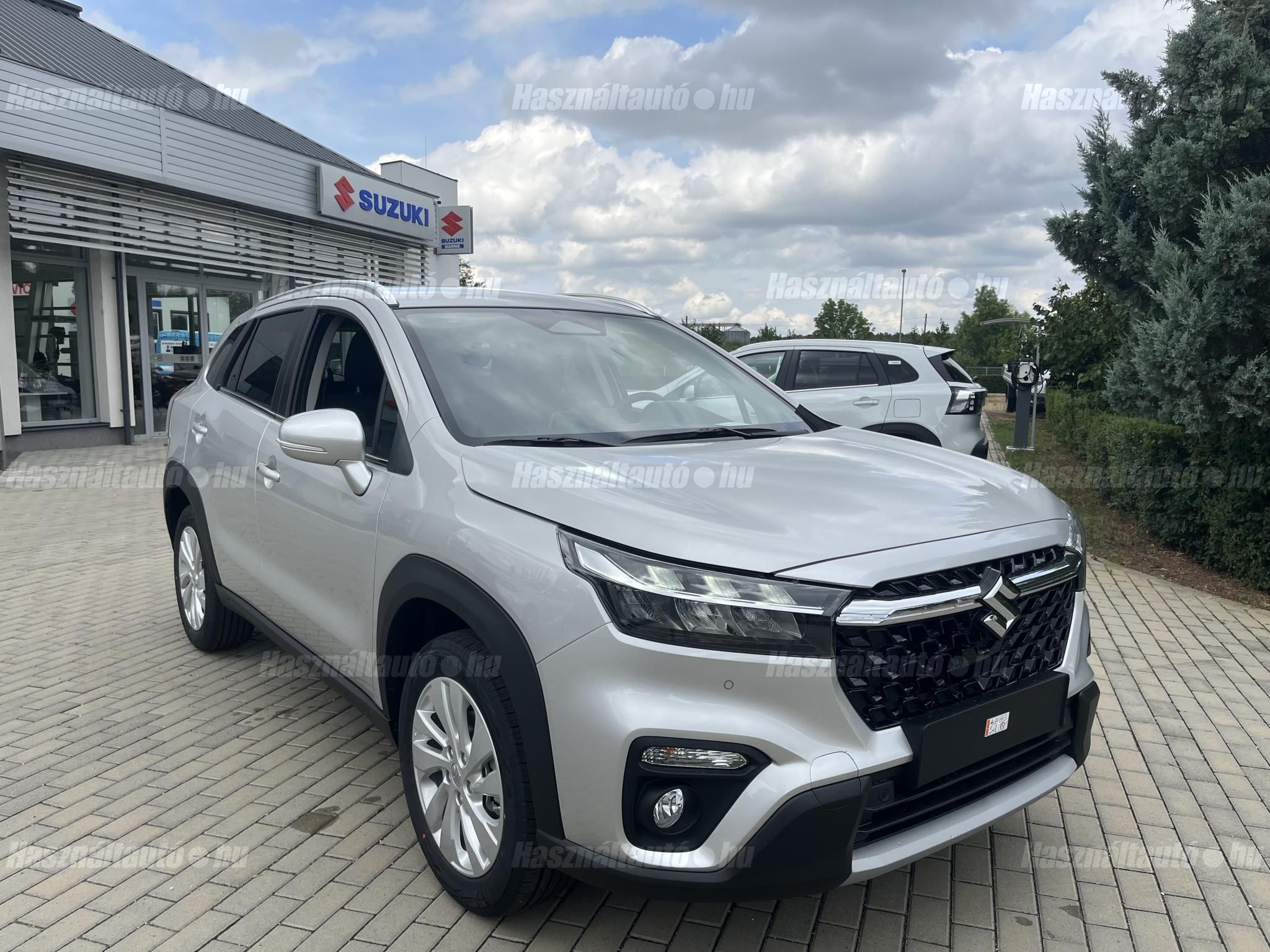 SUZUKI S-CROSS 2025/12 - 1