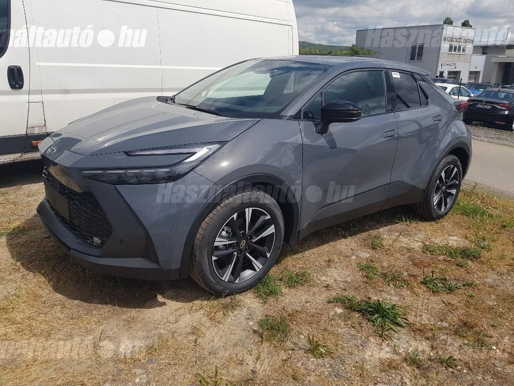 TOYOTA C-HR 2026 - 1