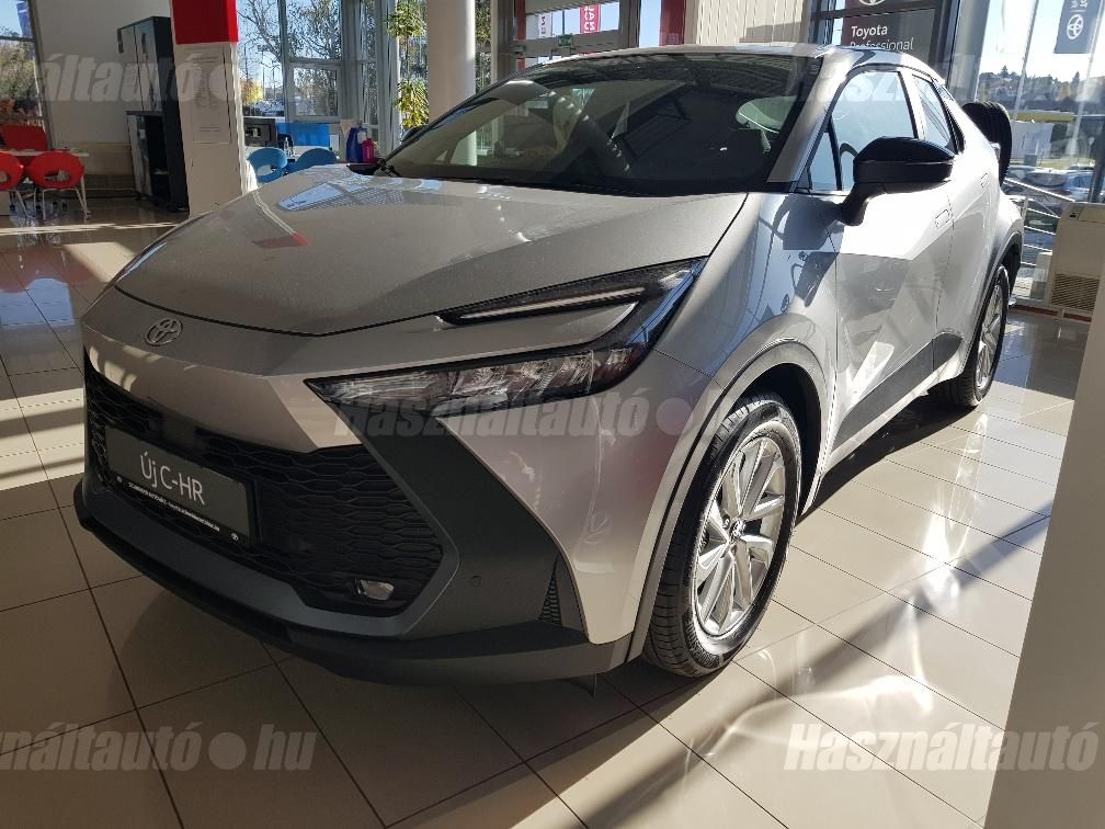 TOYOTA C-HR 2026 - 1